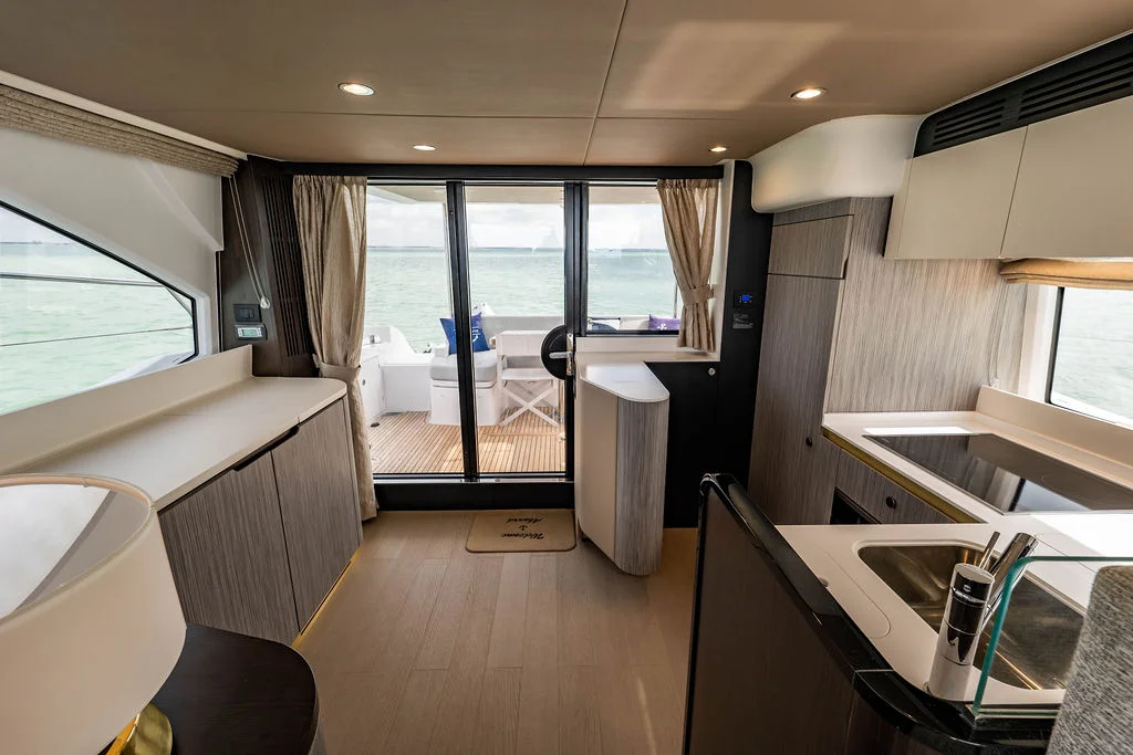 2022 Azimut 55 FLY Image Thumbnail #40