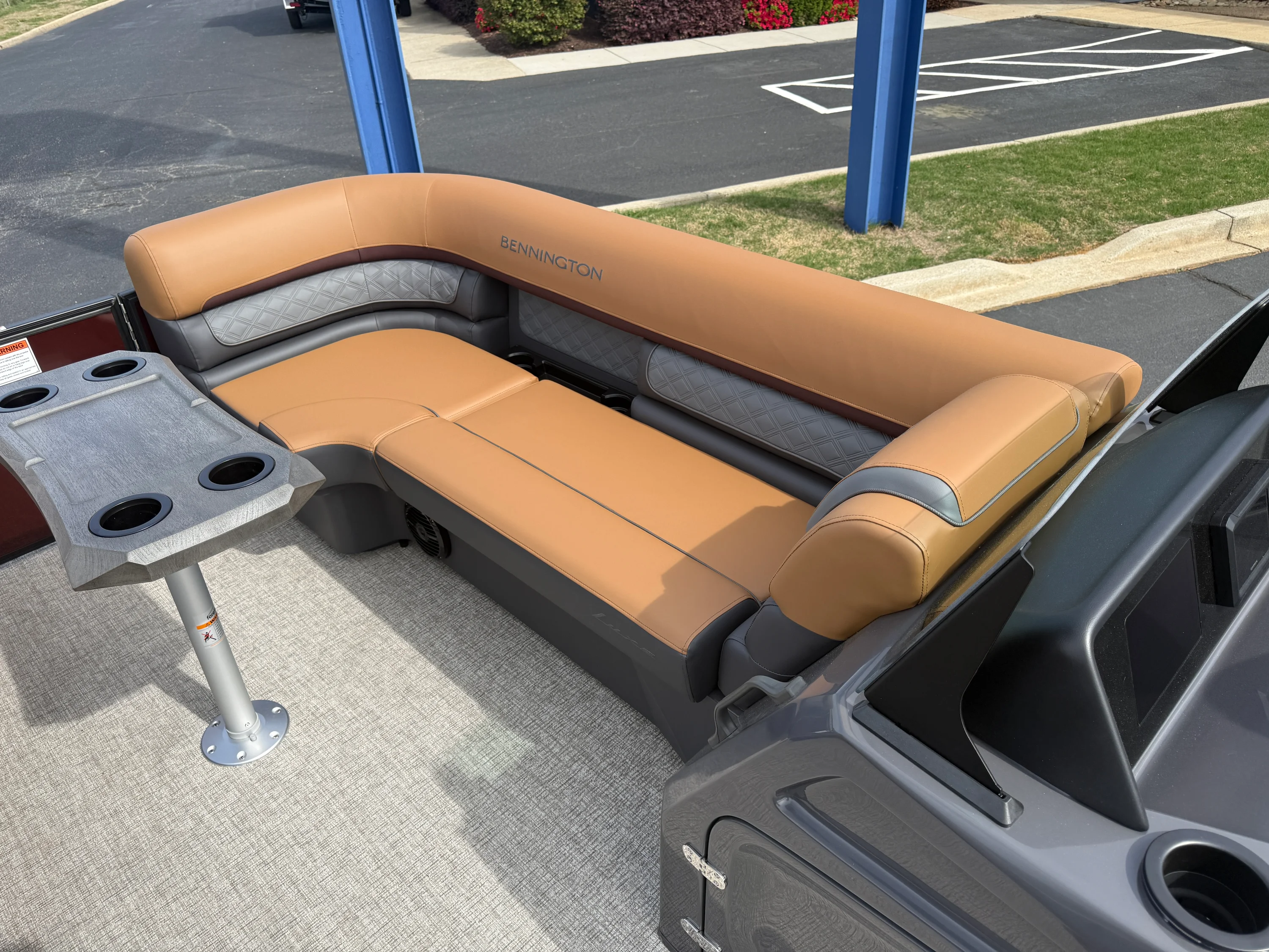 2026 Bennington 23 SSB LUXE Image Thumbnail #9