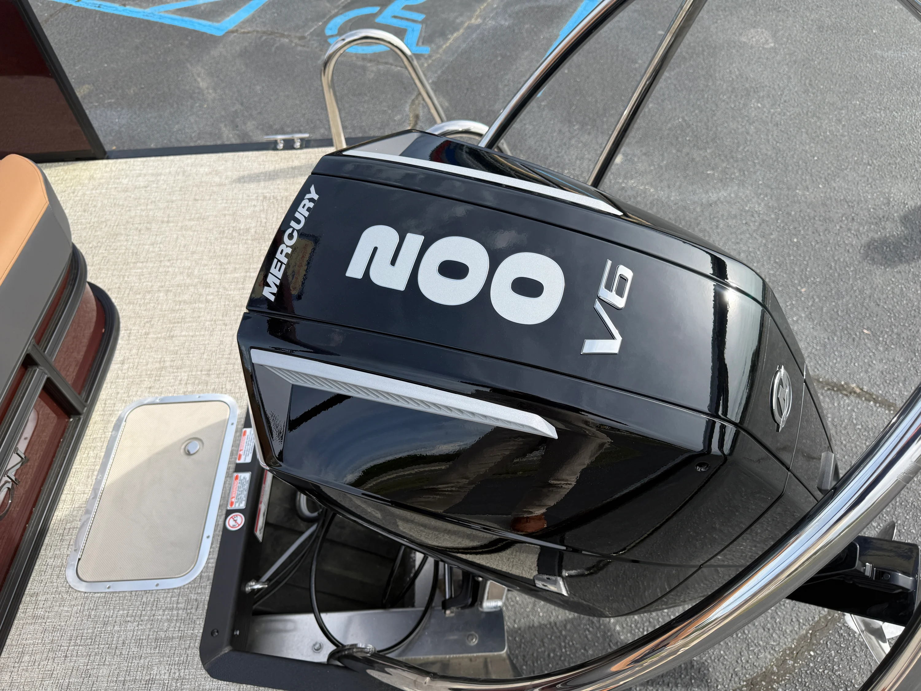 2026 Bennington 23 SSB LUXE Image Thumbnail #6