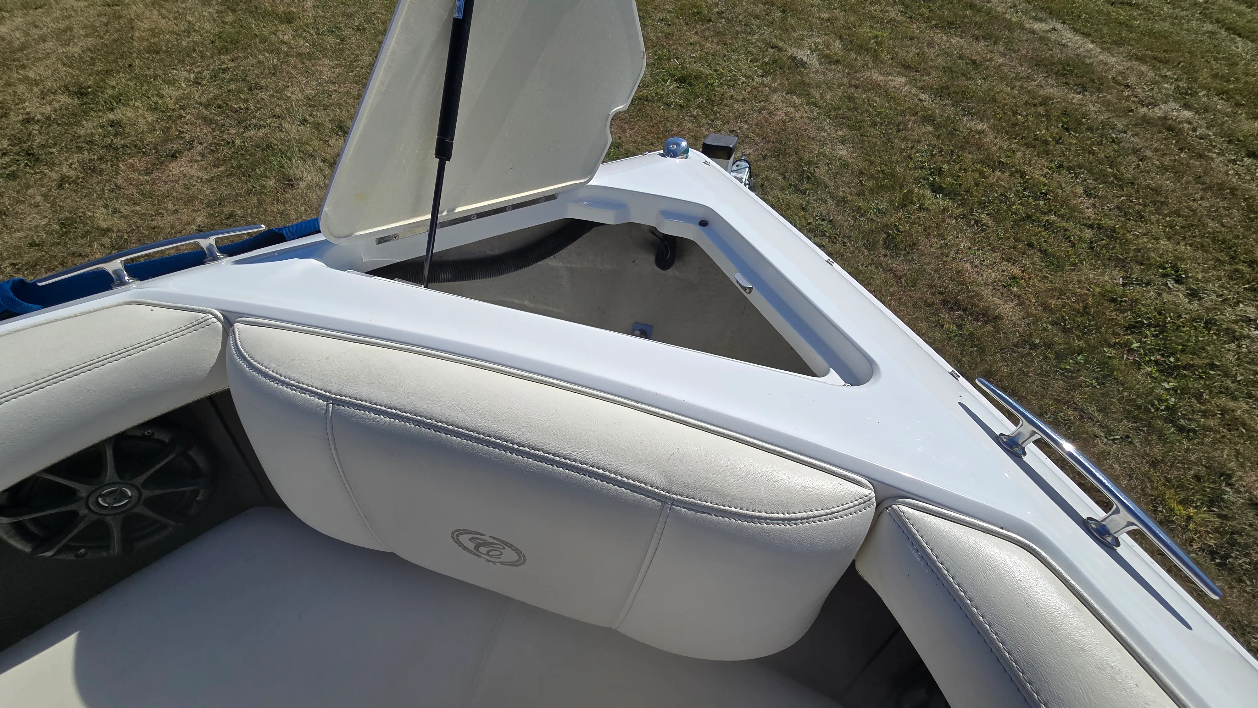 2013 Cobalt 210 Image Thumbnail #24