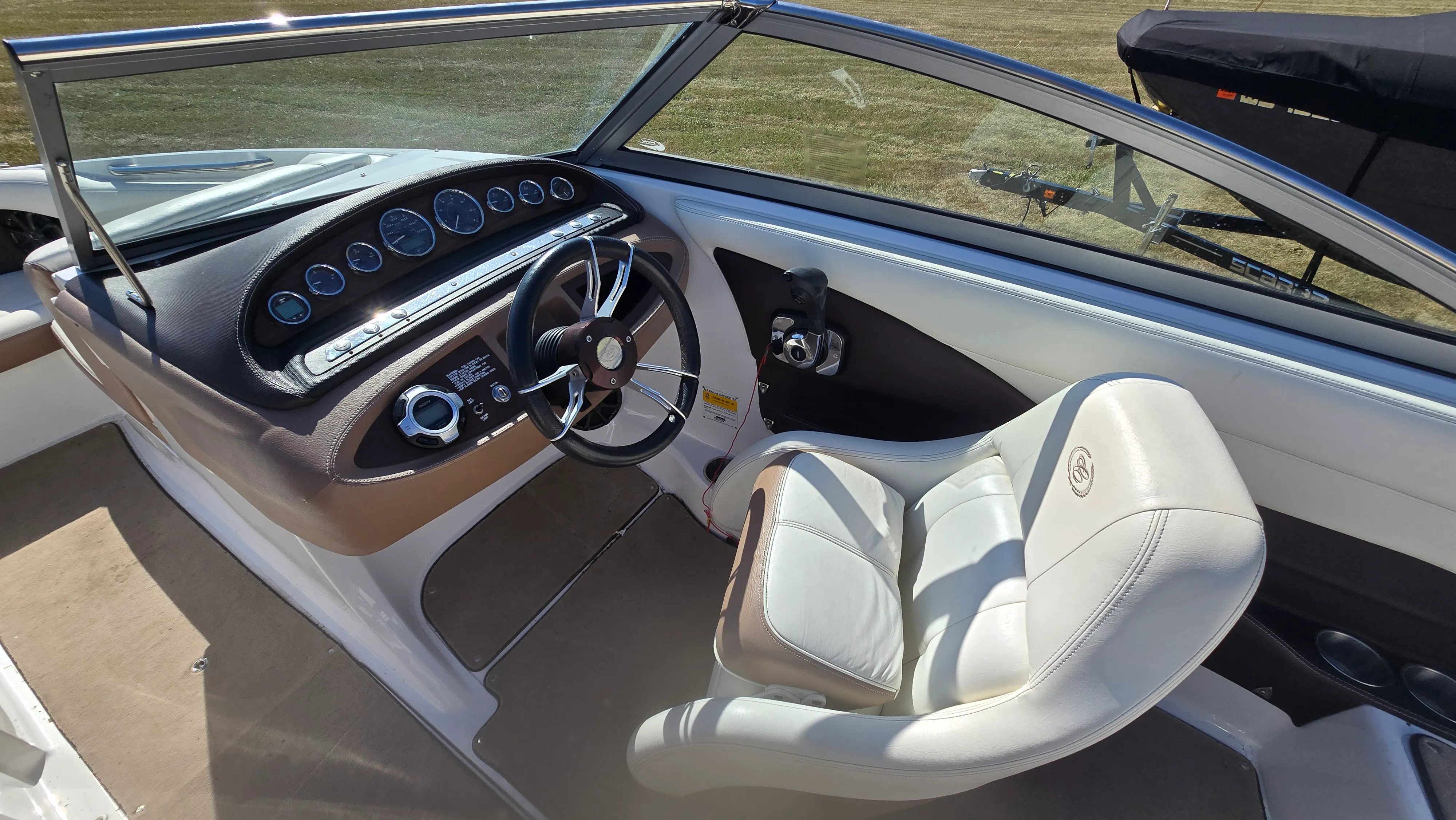 2013 Cobalt 210 Image Thumbnail #11