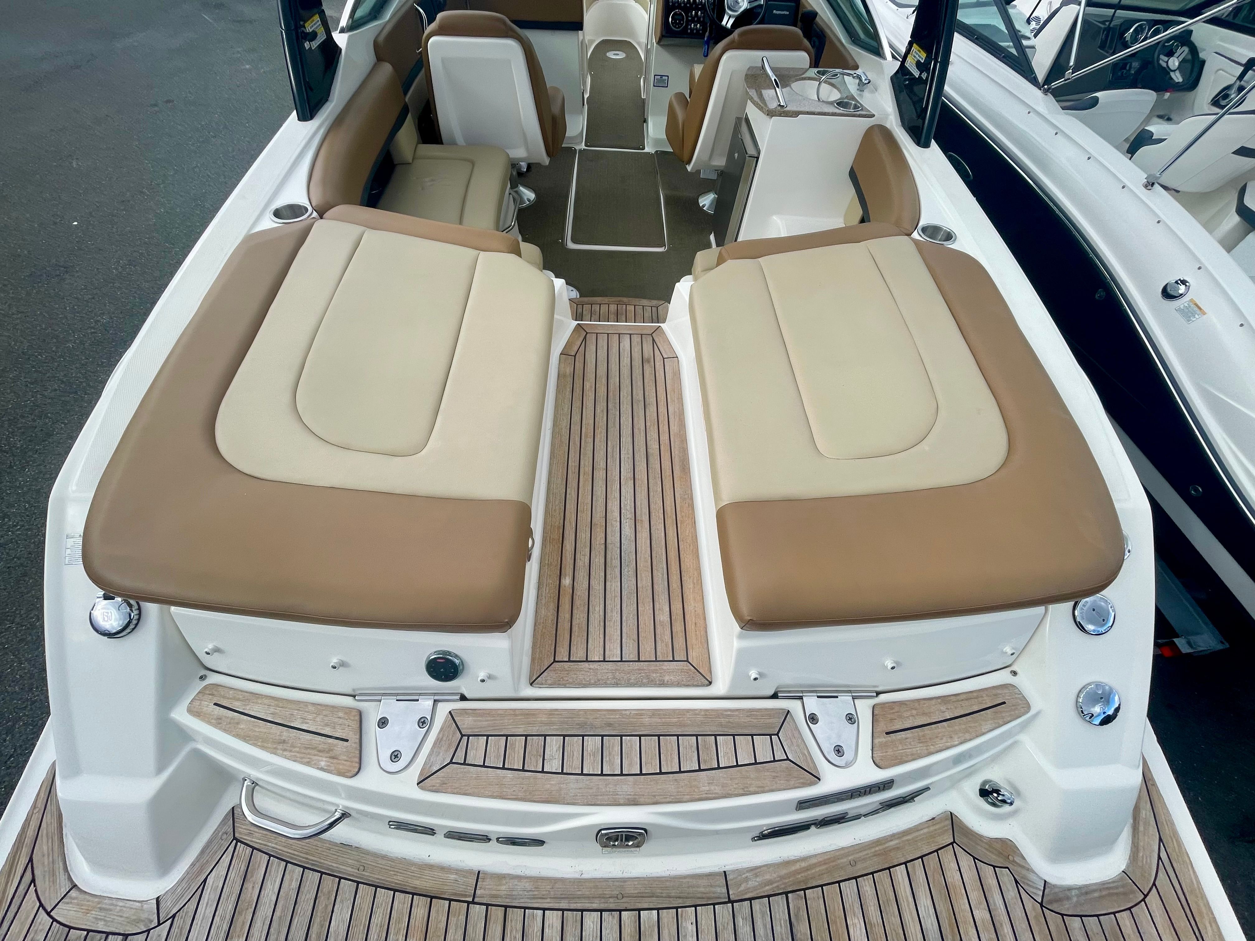 2014 Sea Ray 250 SLX Image Thumbnail #2