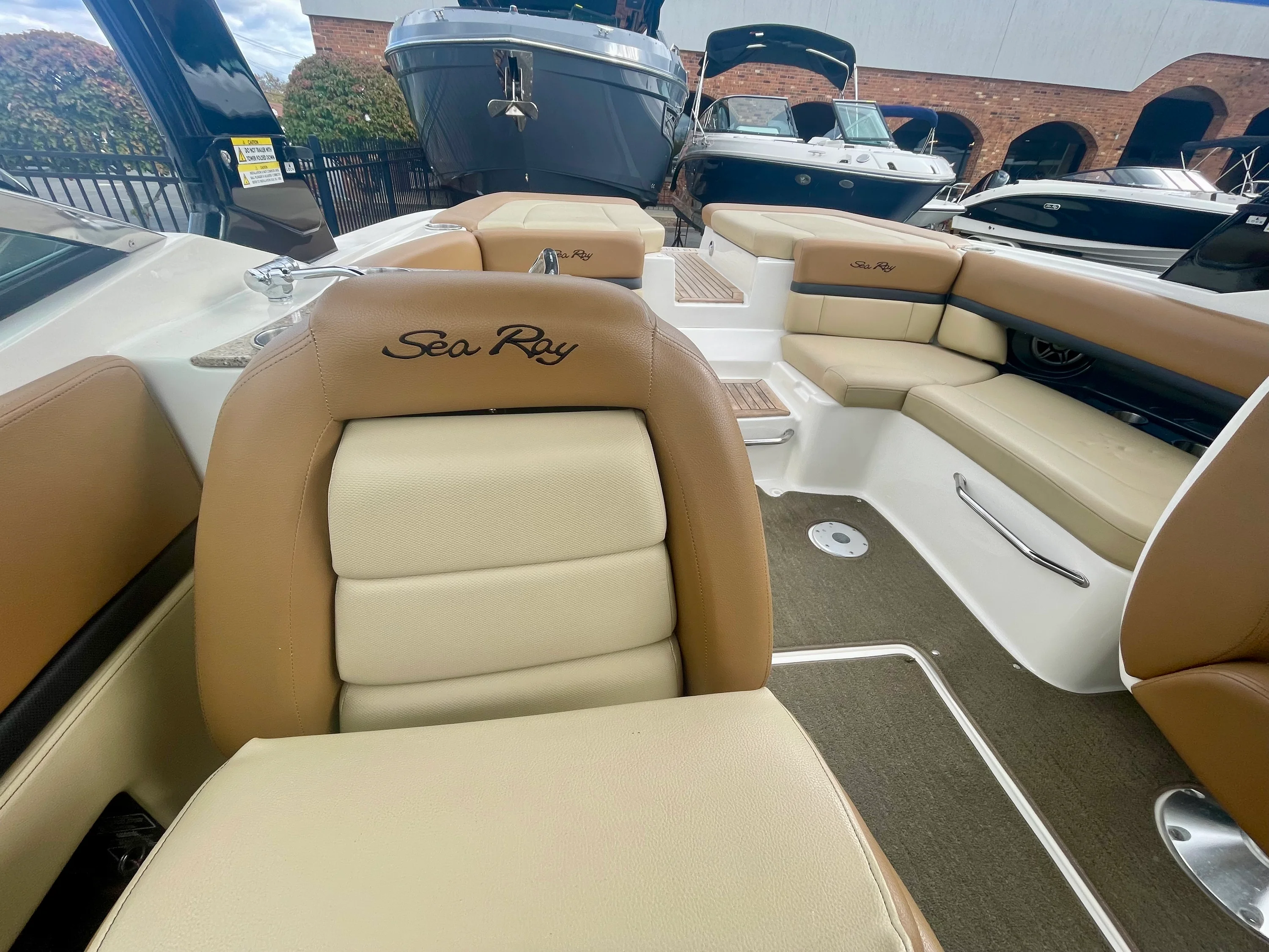 2014 Sea Ray 250 SLX Image Thumbnail #9