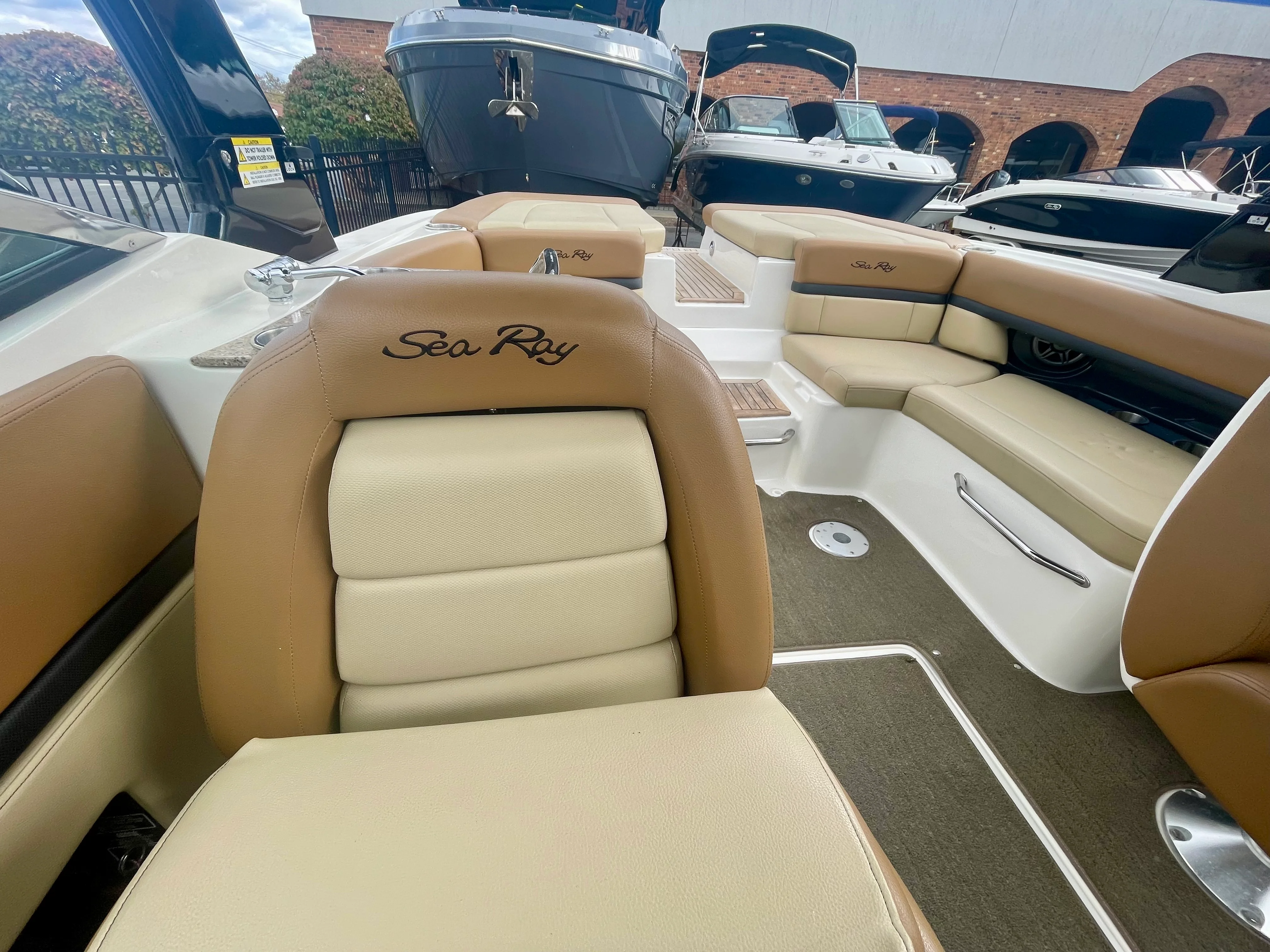 2014 Sea Ray 250 SLX Image Thumbnail #9