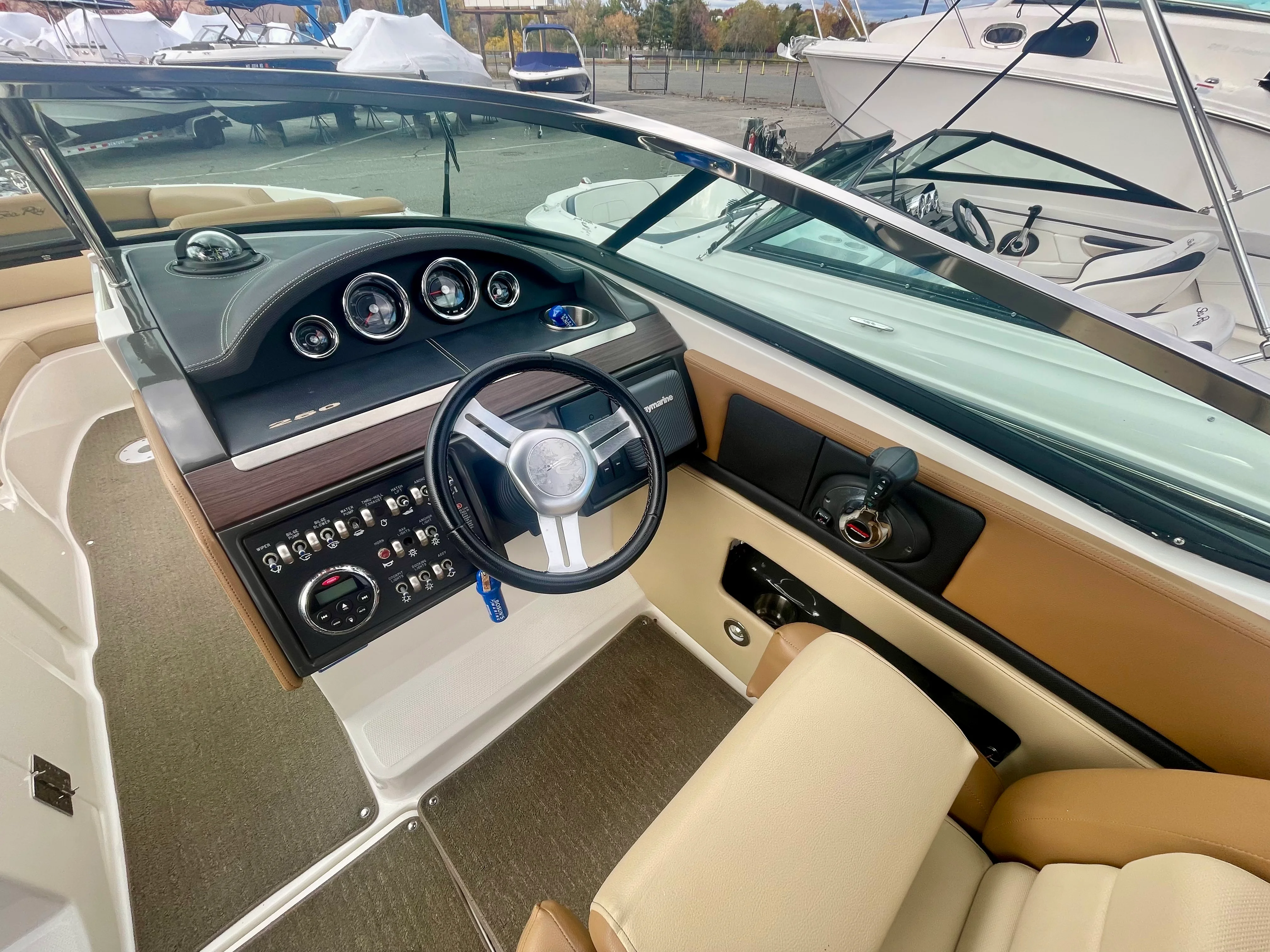 2014 Sea Ray 250 SLX Image Thumbnail #11