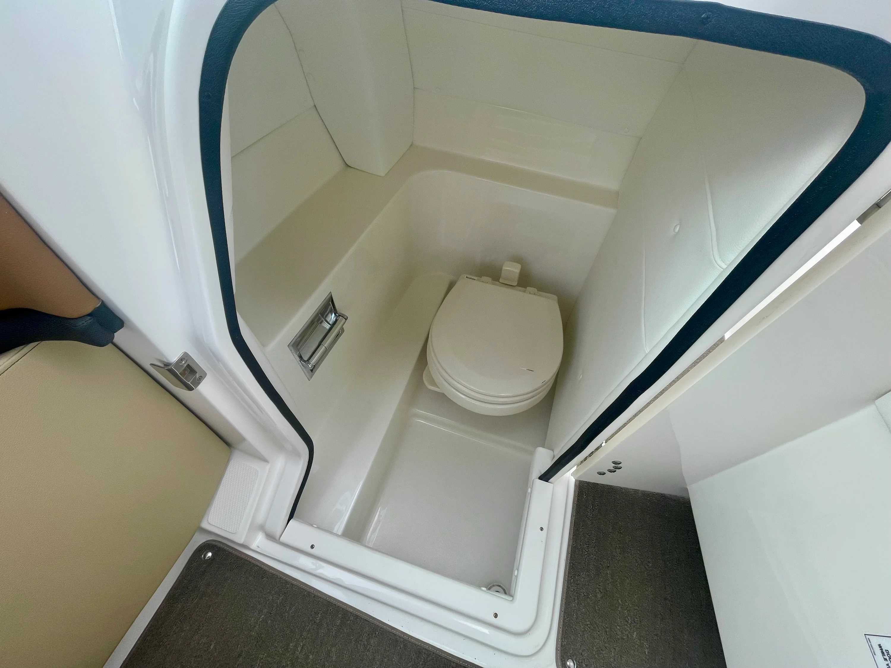 2014 Sea Ray 250 SLX Image Thumbnail #16