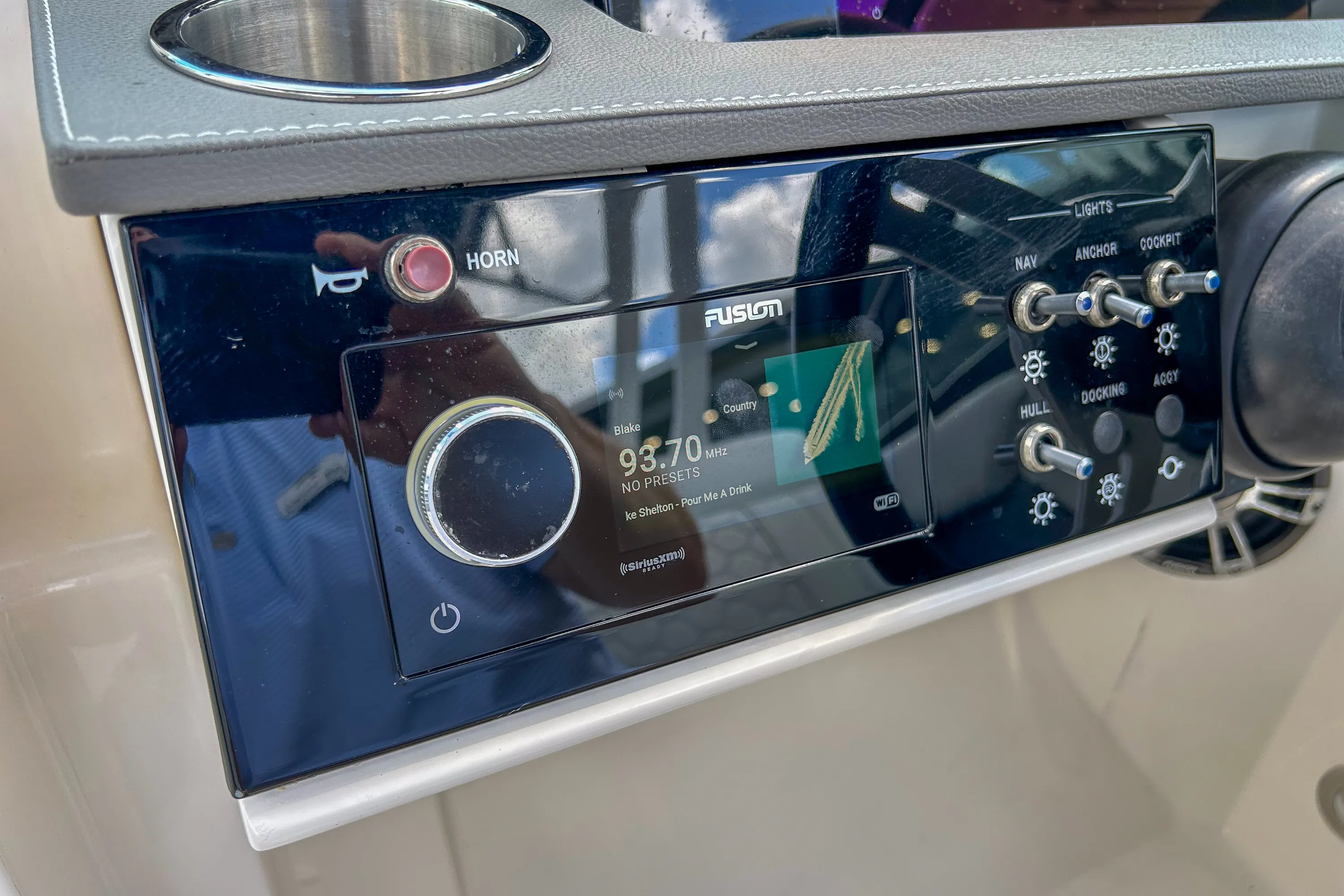 2021 Sea Ray 250 SDX OUTBOARD Image Thumbnail #11