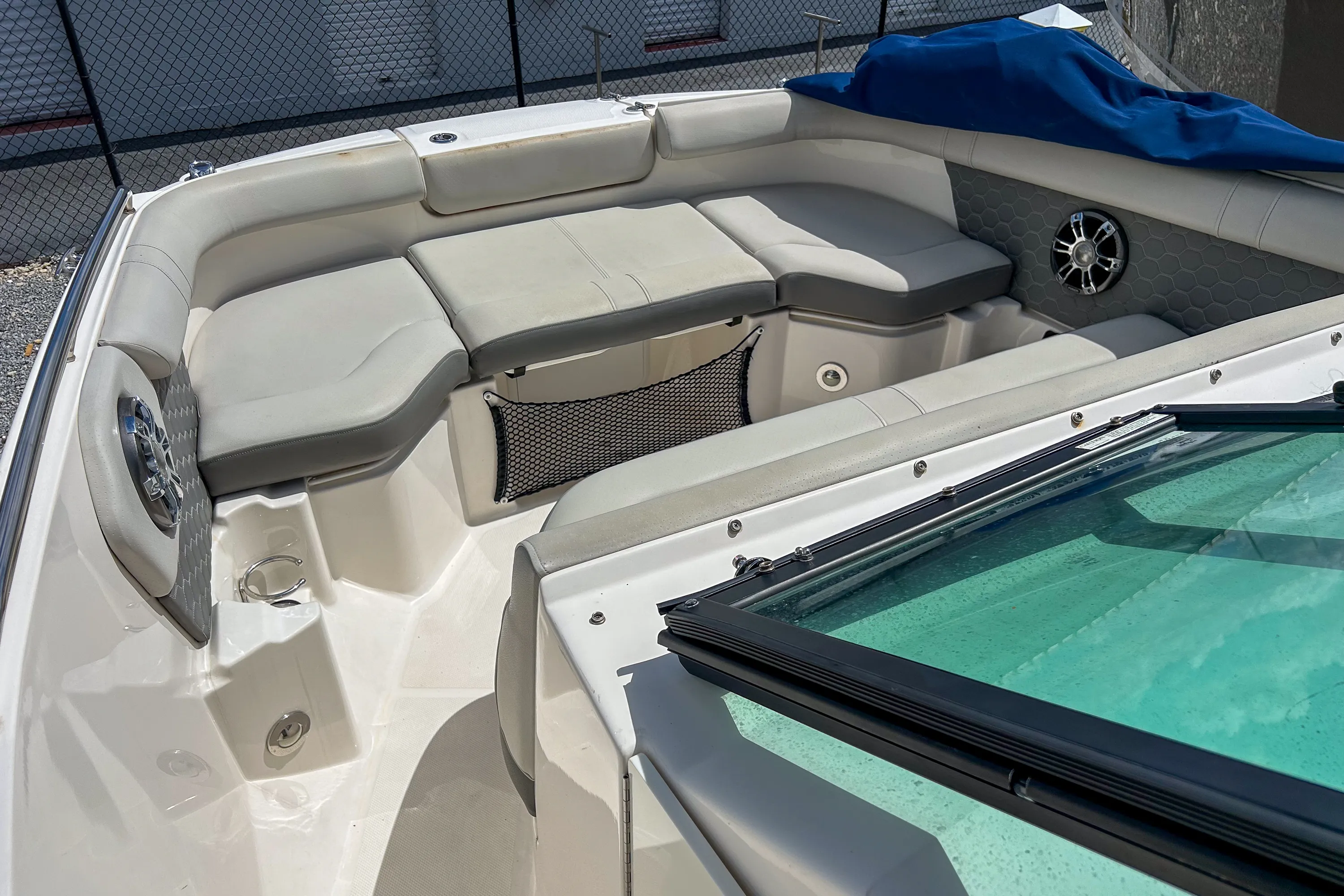2021 Sea Ray 250 SDX OUTBOARD Image Thumbnail #12