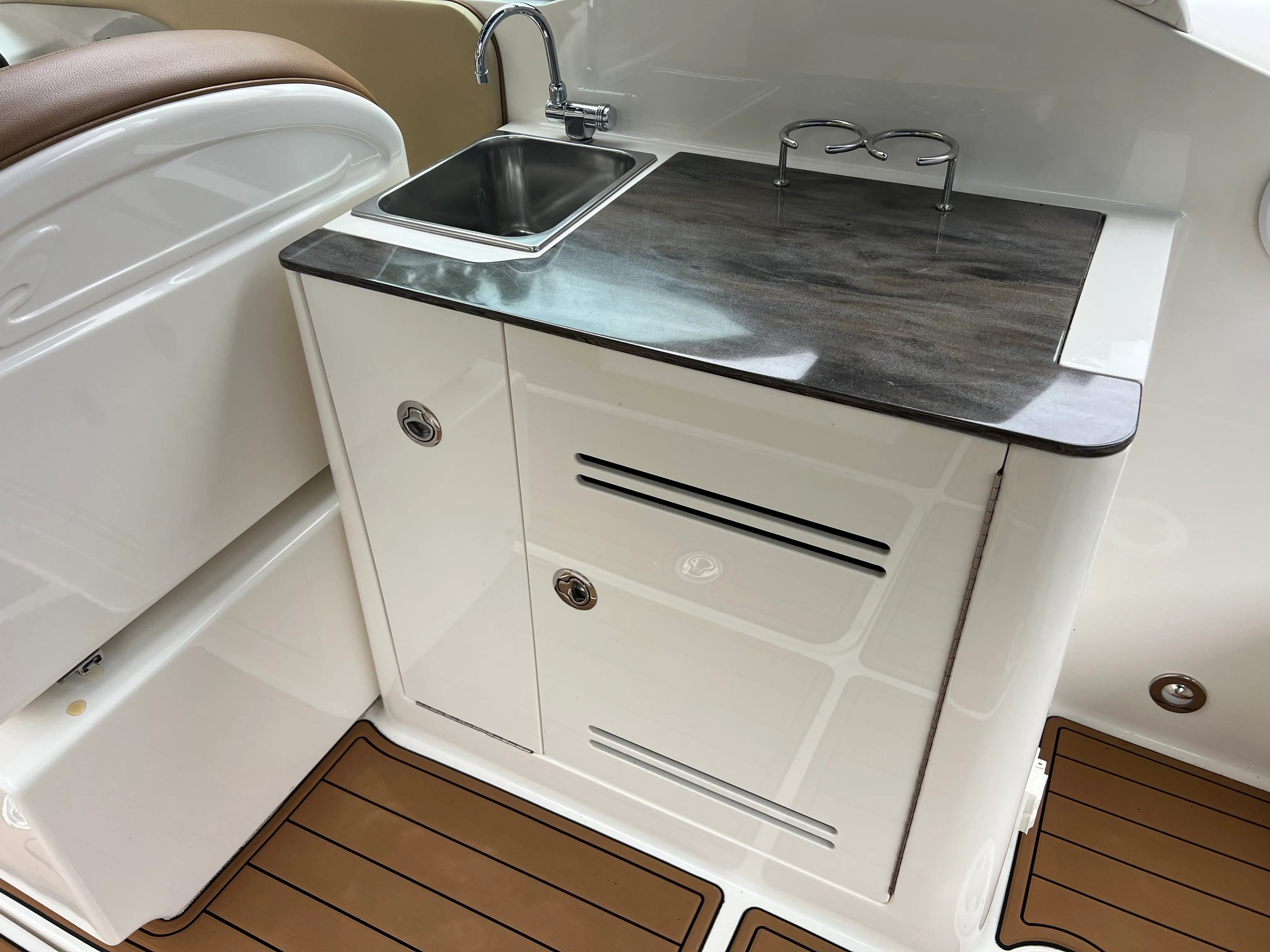 2014 Sea Ray 300 SLX Image Thumbnail #6