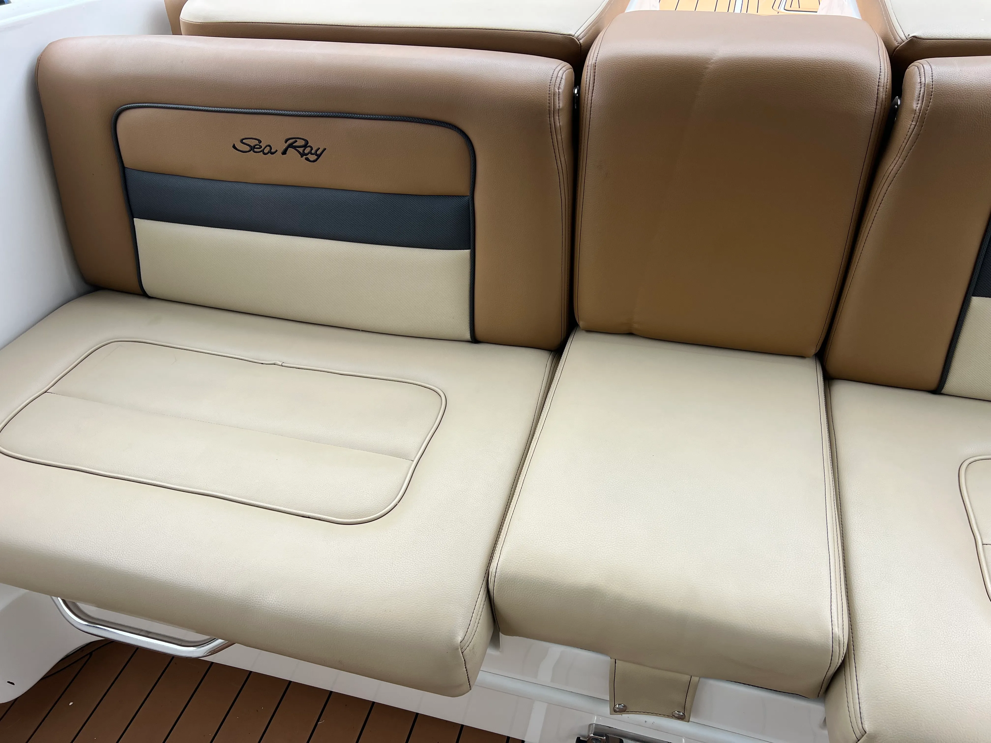 2014 Sea Ray 300 SLX Image Thumbnail #27