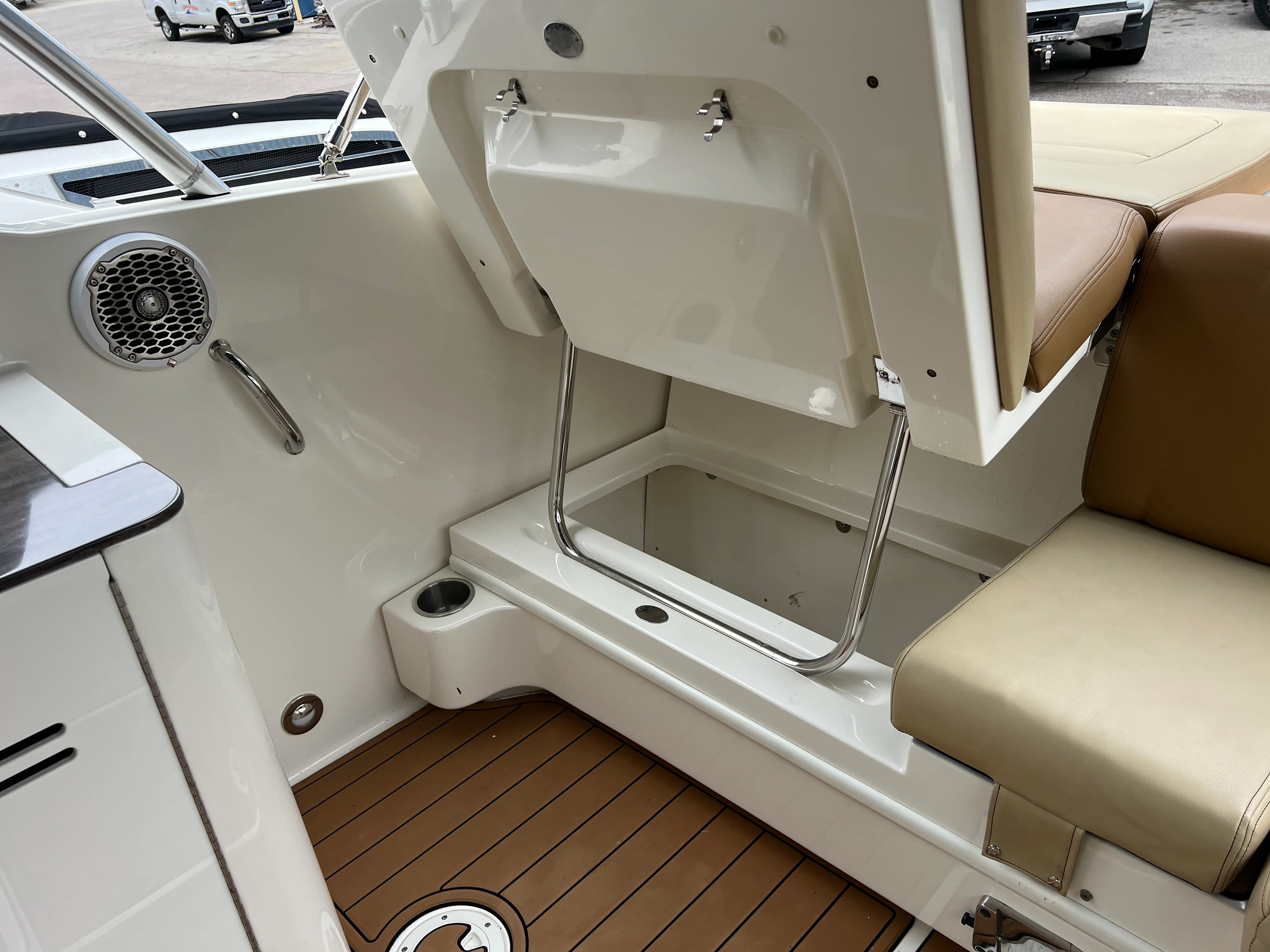 2014 Sea Ray 300 SLX Image Thumbnail #7