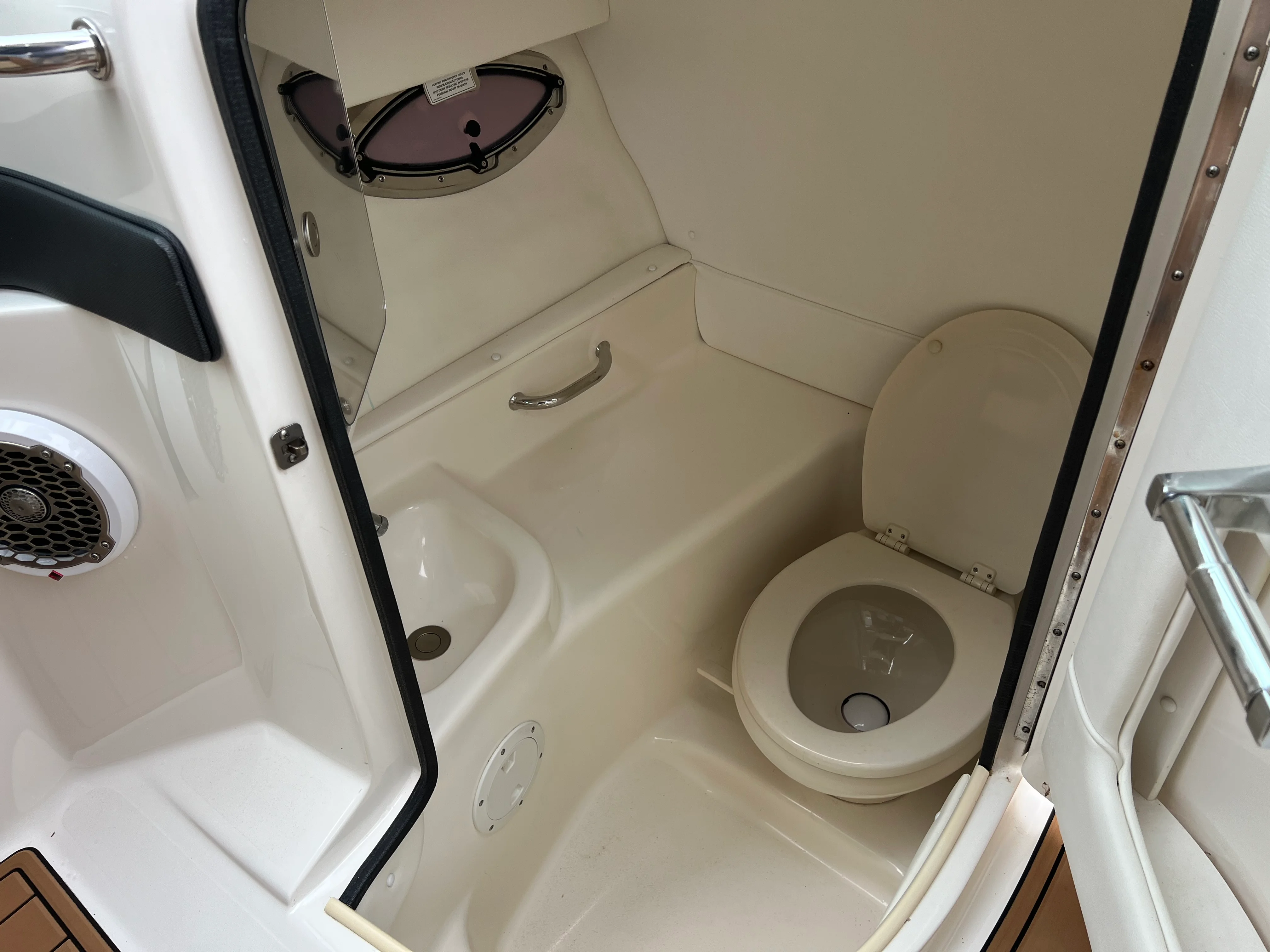 2014 Sea Ray 300 SLX Image Thumbnail #17