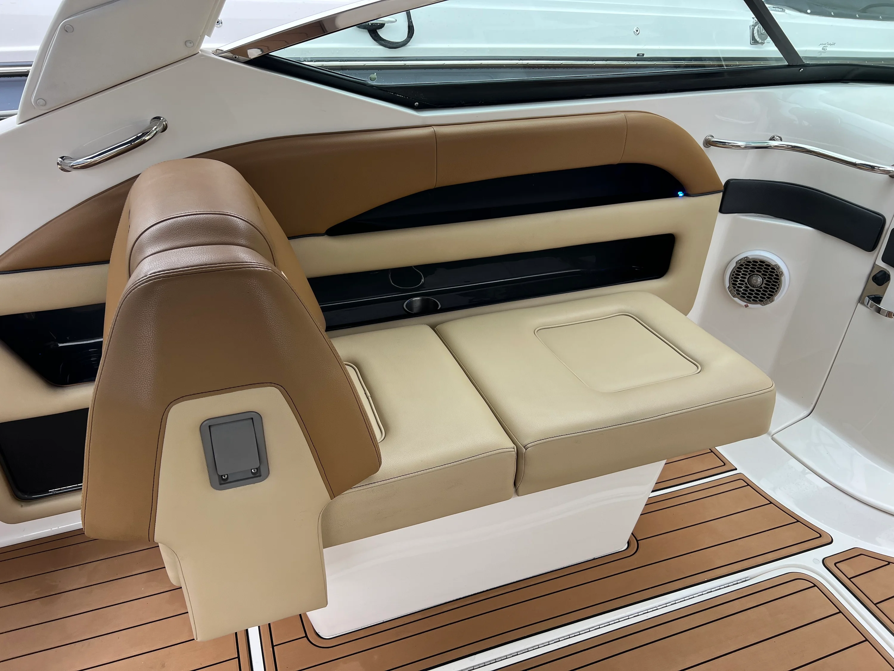 2014 Sea Ray 300 SLX Image Thumbnail #20