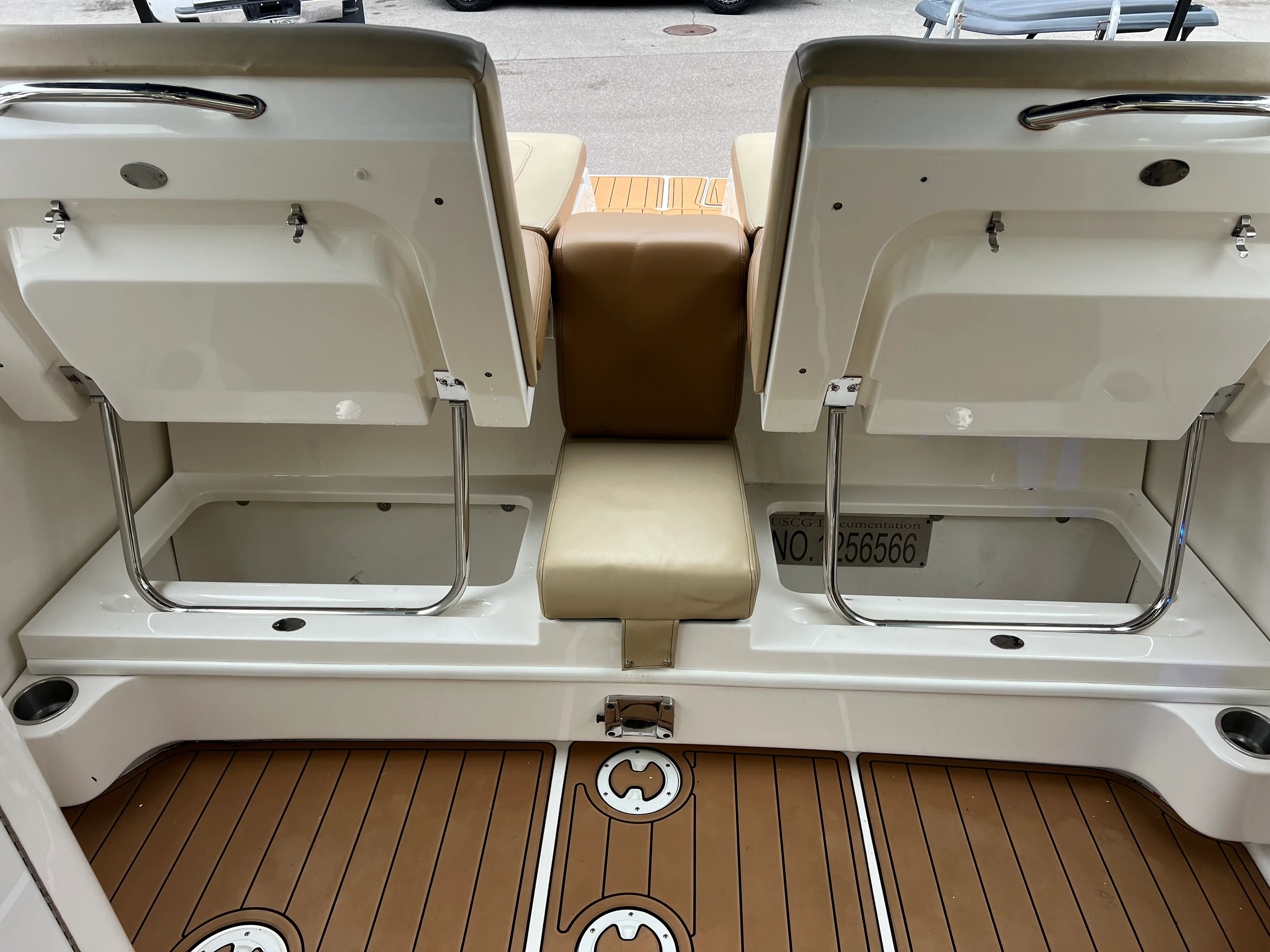 2014 Sea Ray 300 SLX Image Thumbnail #8