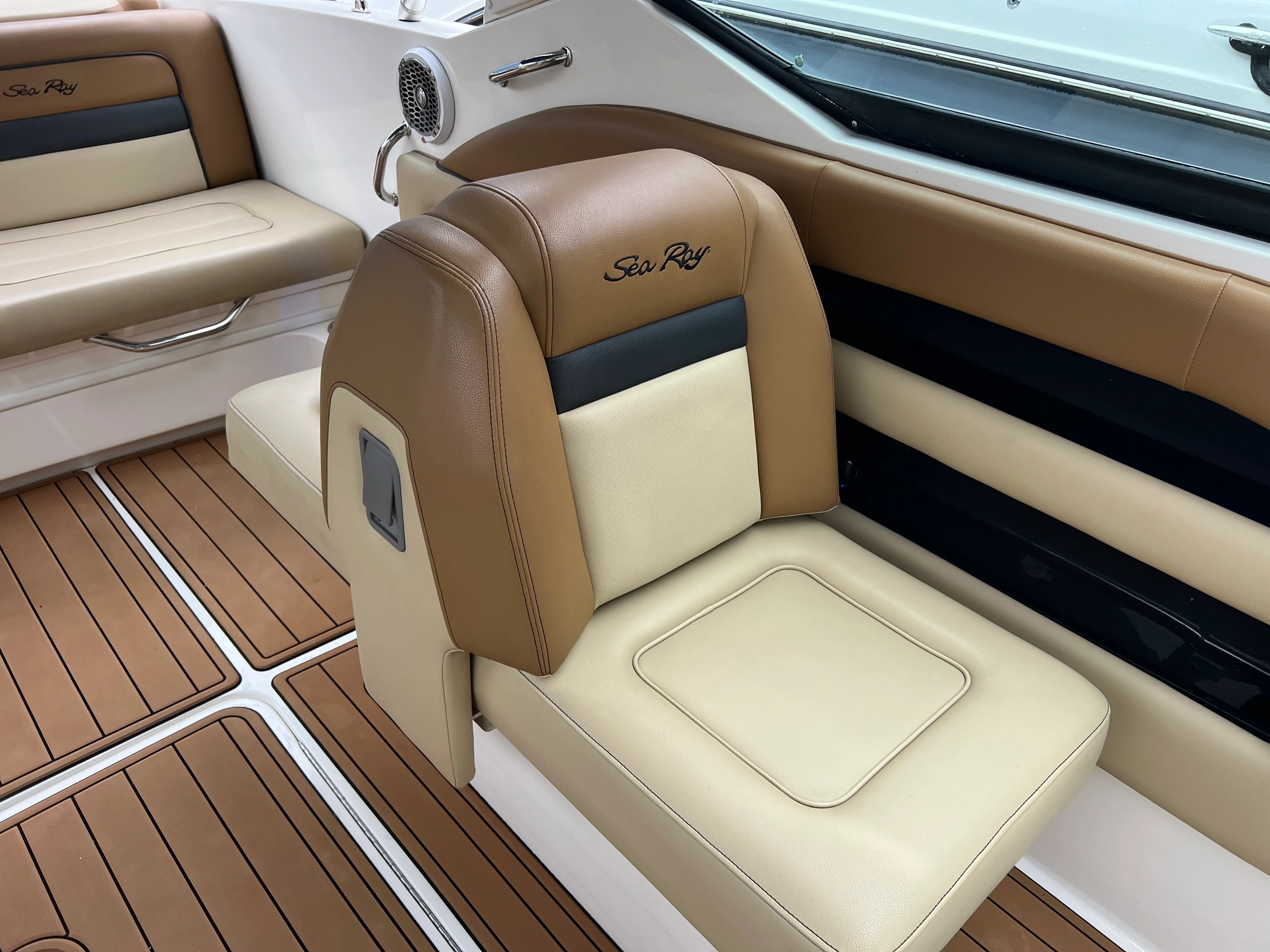 2014 Sea Ray 300 SLX Image Thumbnail #28