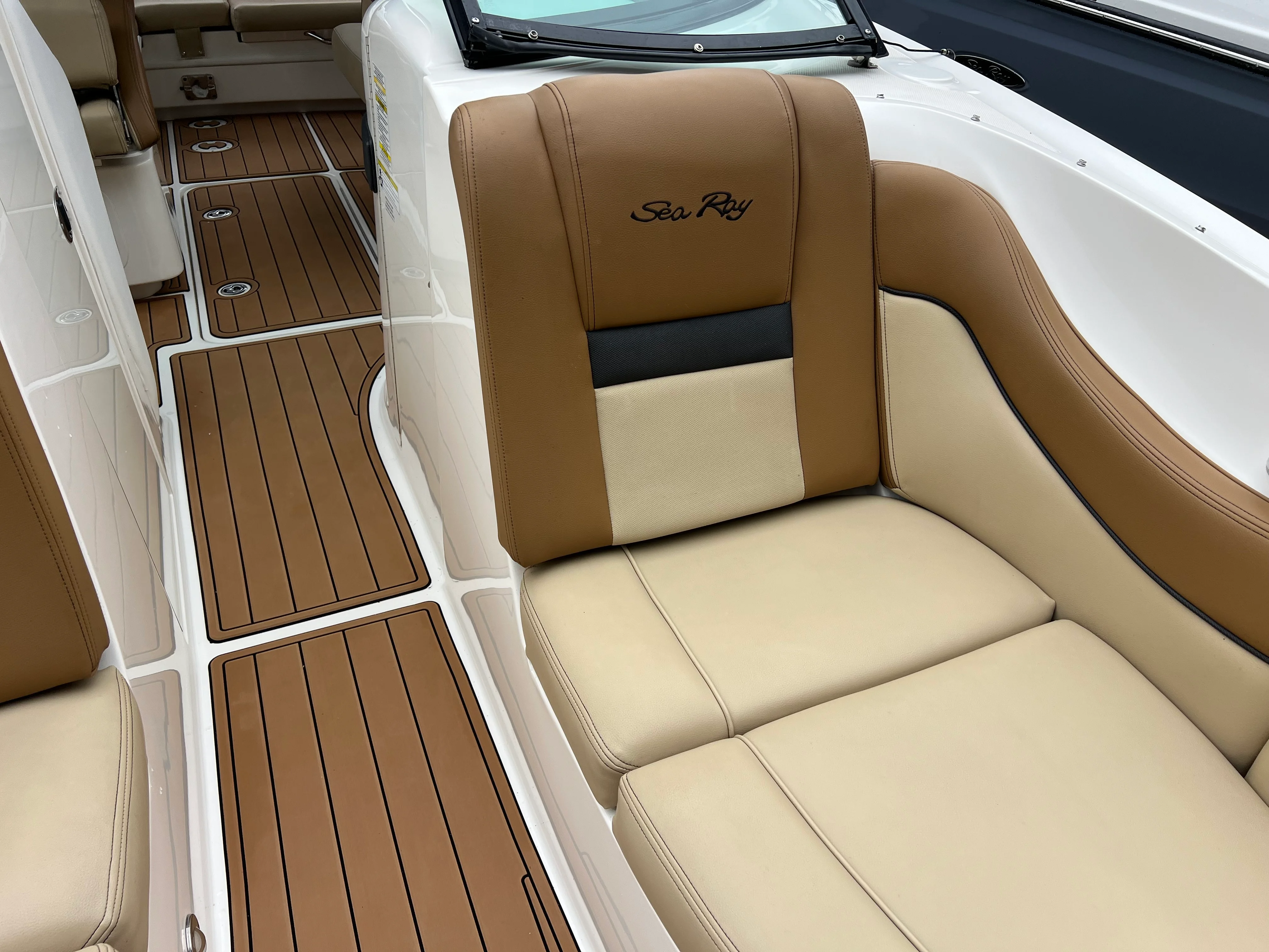 2014 Sea Ray 300 SLX Image Thumbnail #32