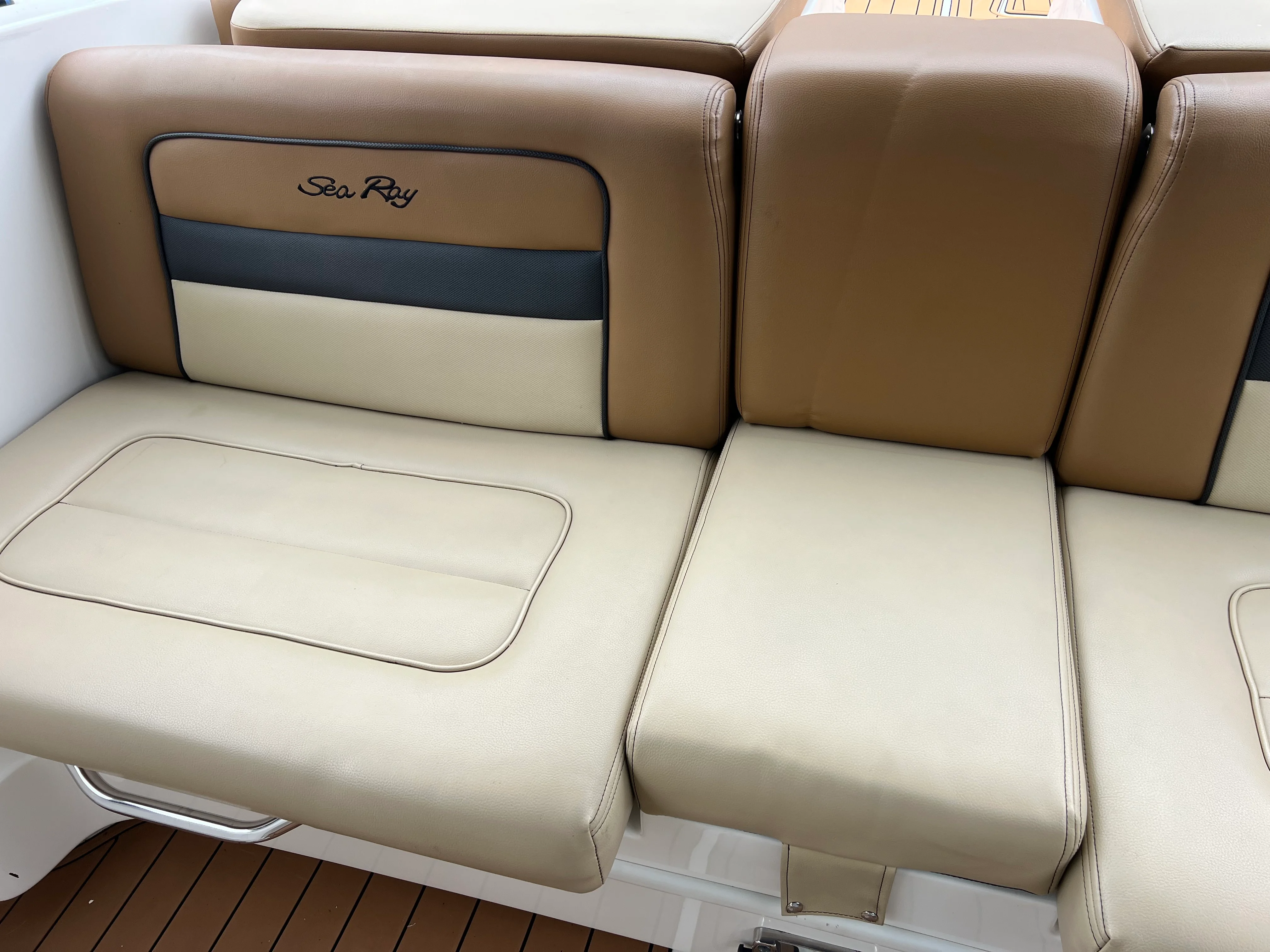 2014 Sea Ray 300 SLX Image Thumbnail #27