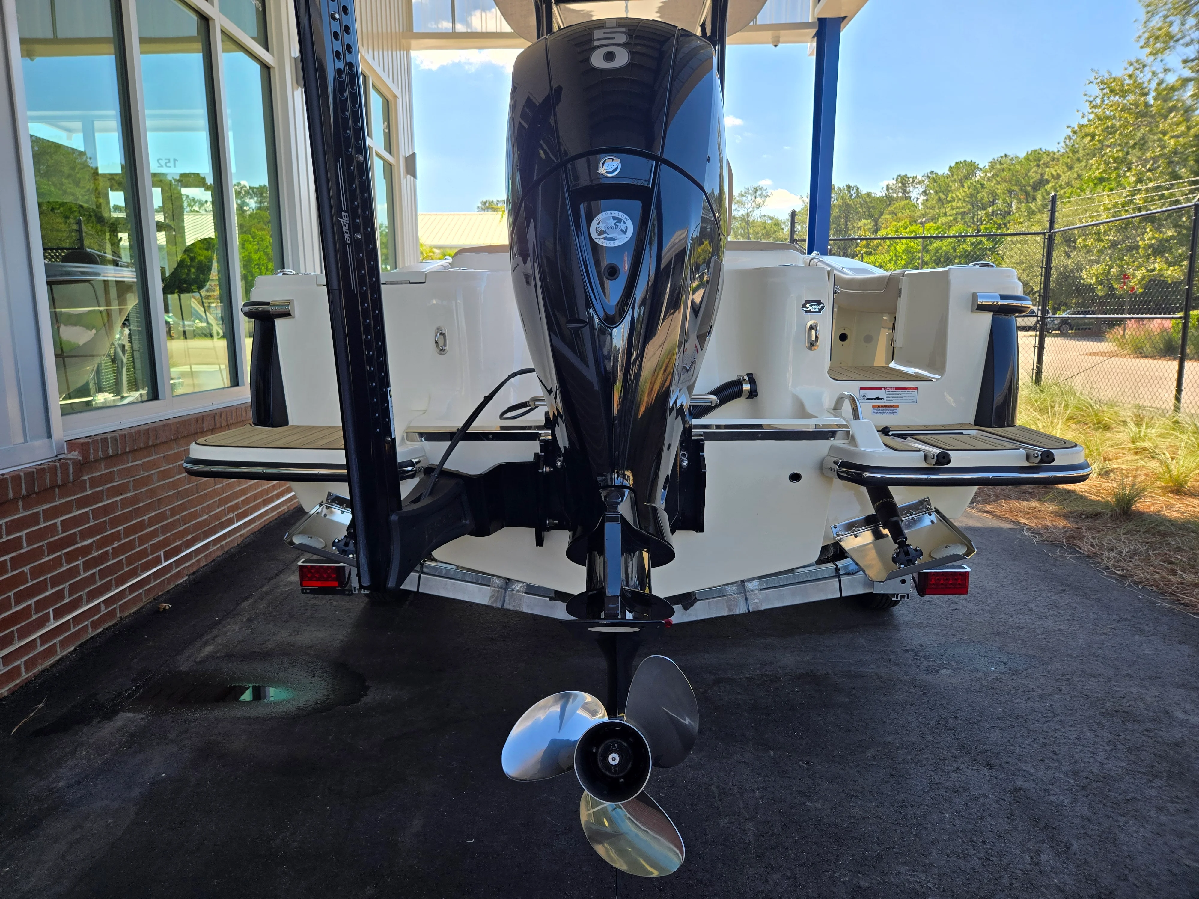 2025 Scout 215 XSF Image Thumbnail #1