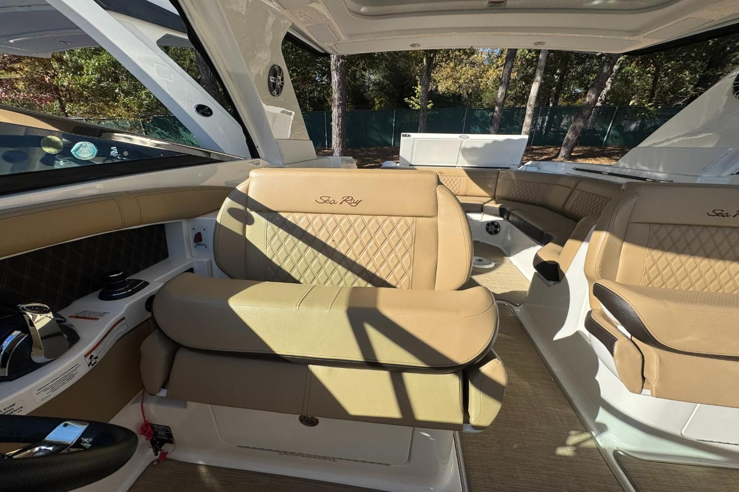 2019 Sea Ray SLX 350 Image Thumbnail #33