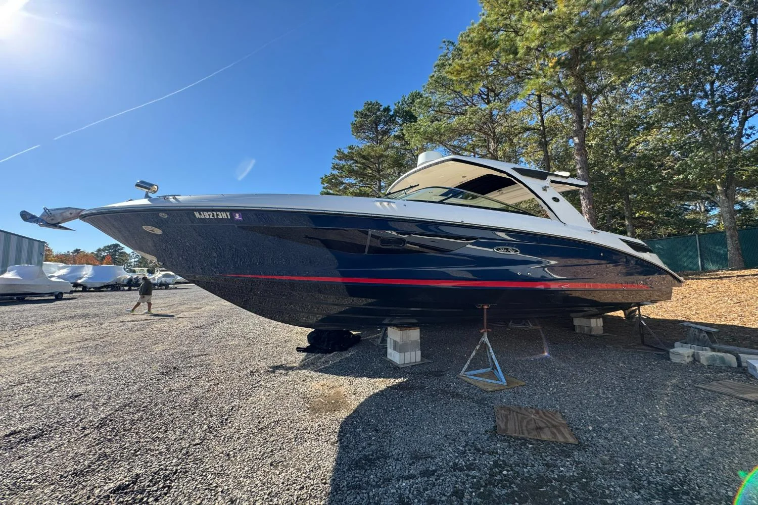 2019 Sea Ray SLX 350 Image Thumbnail #1