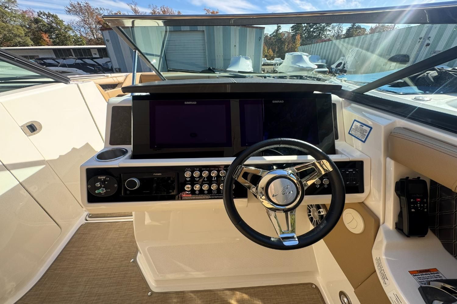 2019 Sea Ray SLX 350 Image Thumbnail #36