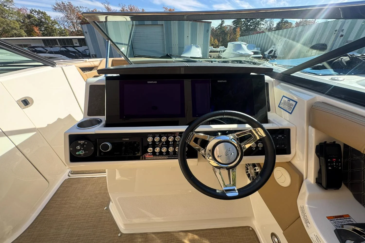 2019 Sea Ray SLX 350 Image Thumbnail #36