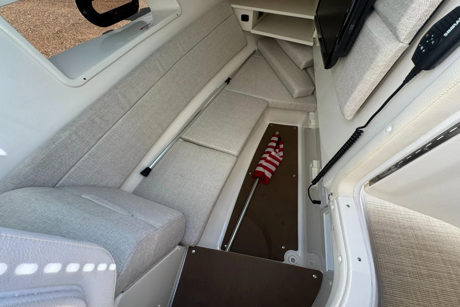 2019 Sea Ray SLX 350 Image Thumbnail #30