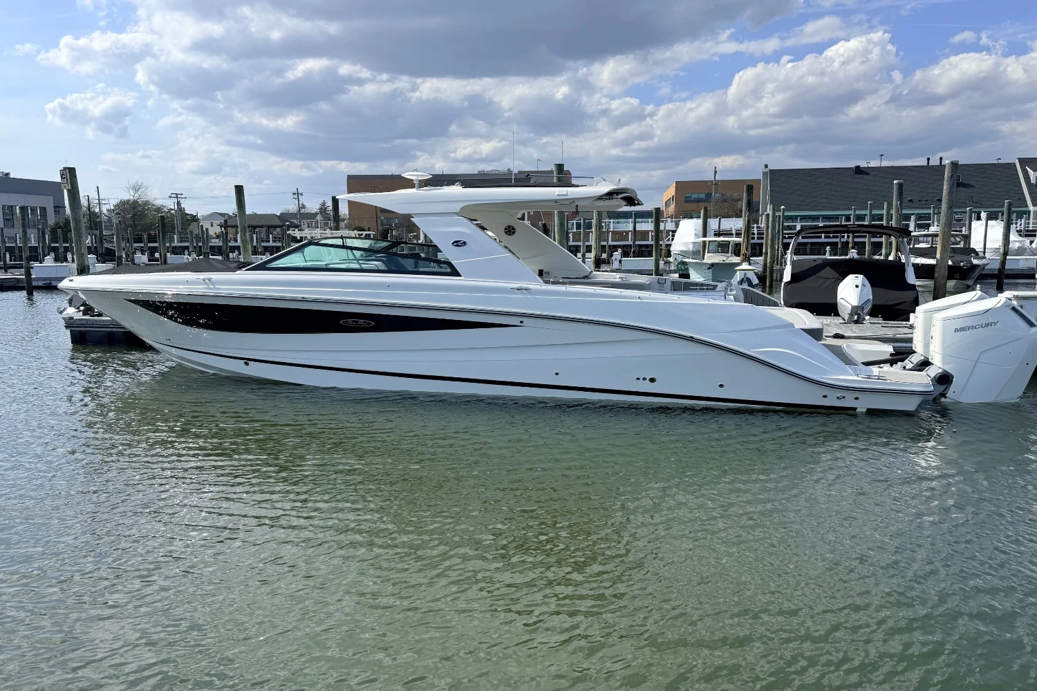 2026 Sea Ray SLX 400 Outboard Image Thumbnail #0