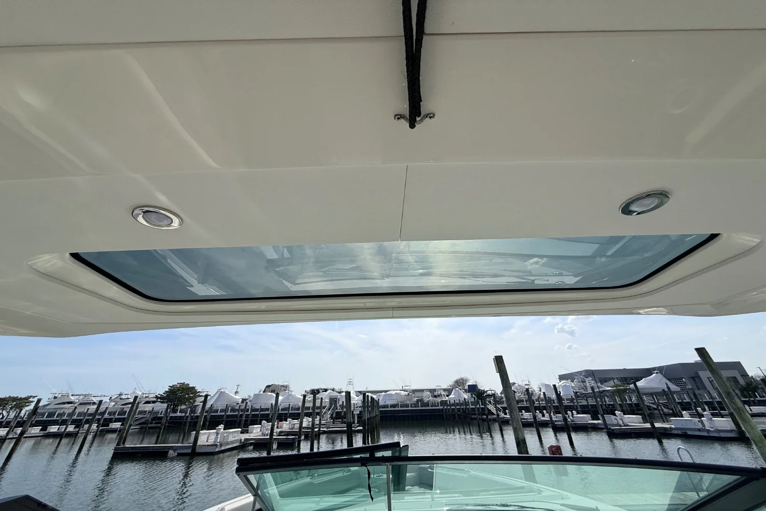 2026 Sea Ray SLX 400 Outboard Image Thumbnail #28