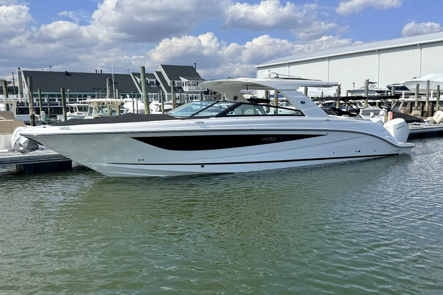 2026 Sea Ray SLX 400 Outboard Image Thumbnail #1