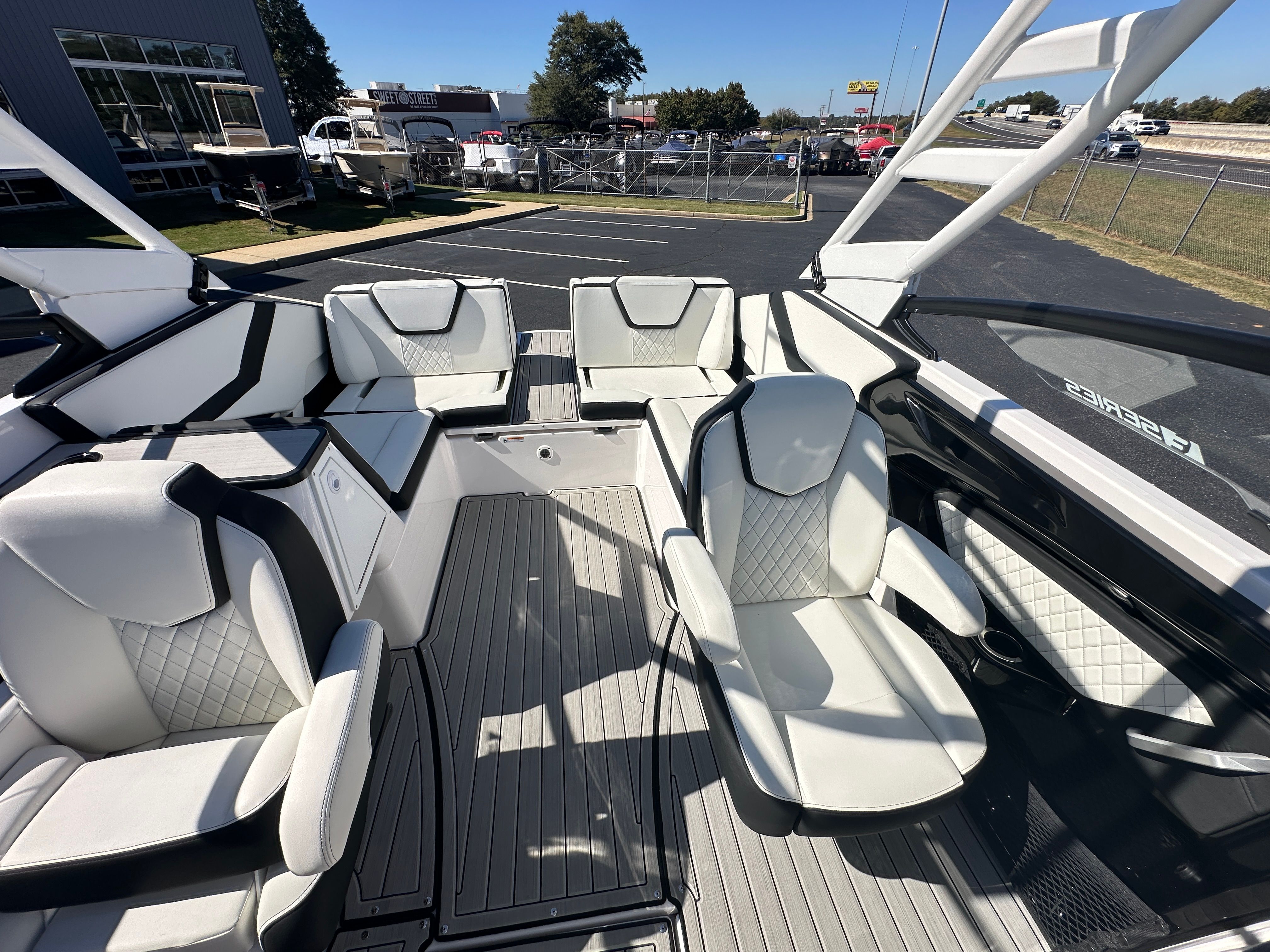 2024 Yamaha 252SE Image Thumbnail #24