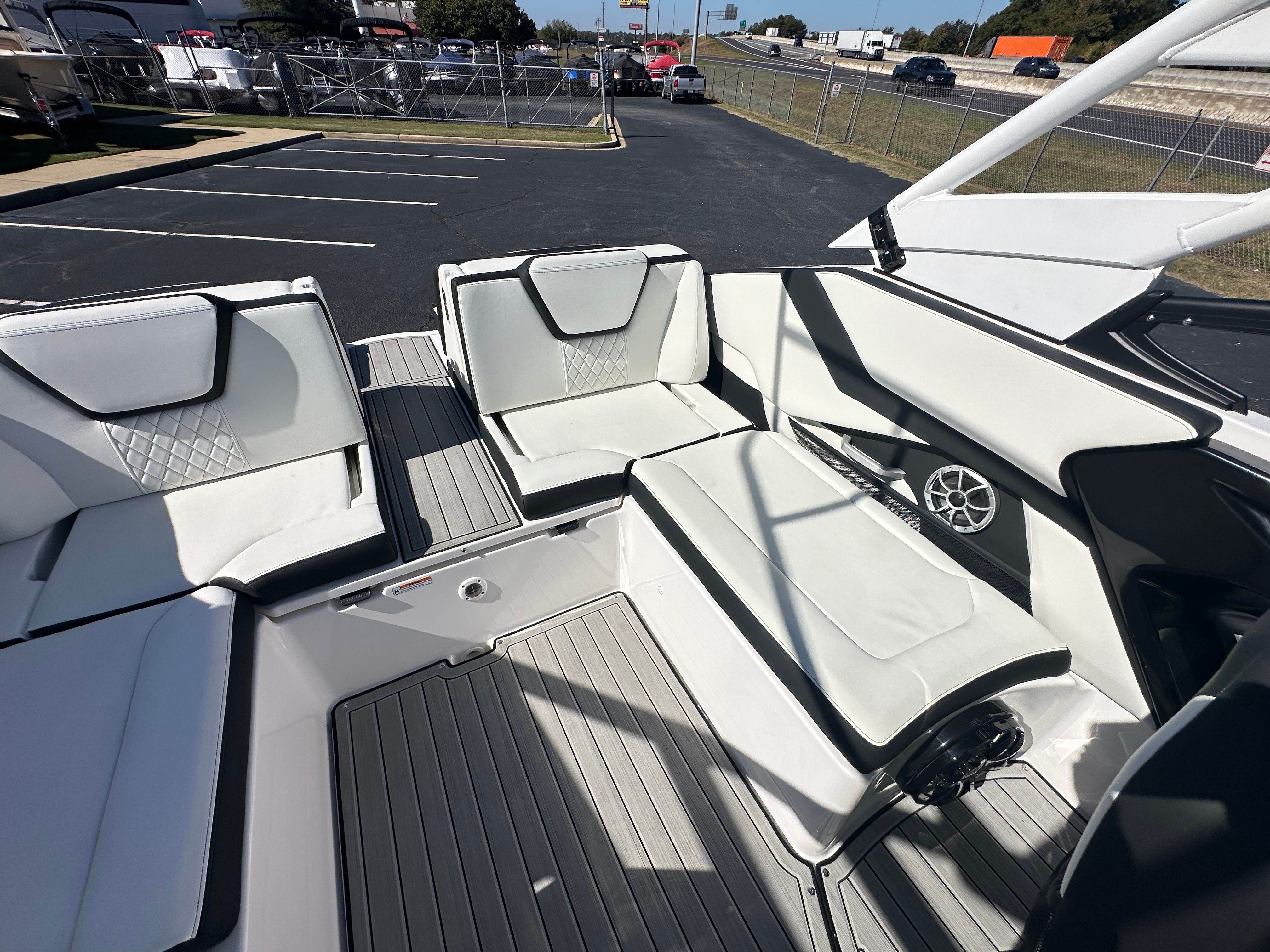 2024 Yamaha 252SE Image Thumbnail #25