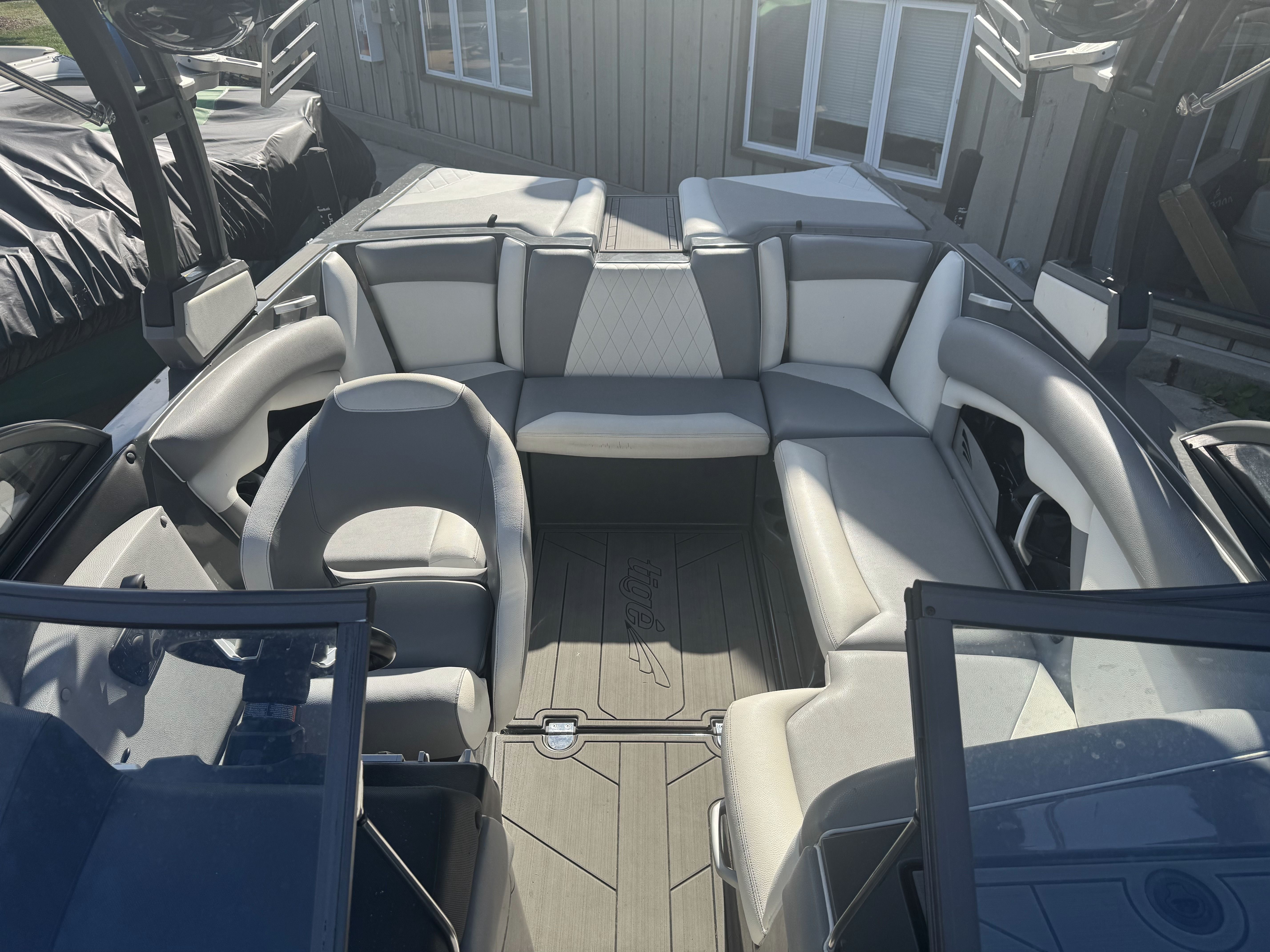 2018 Tige R21 Image Thumbnail #5