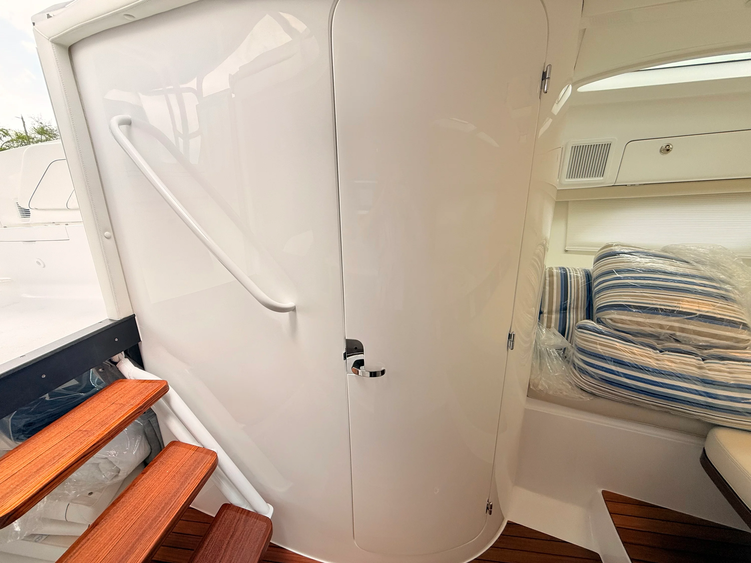 2026 Intrepid 41 Valor Image Thumbnail #58