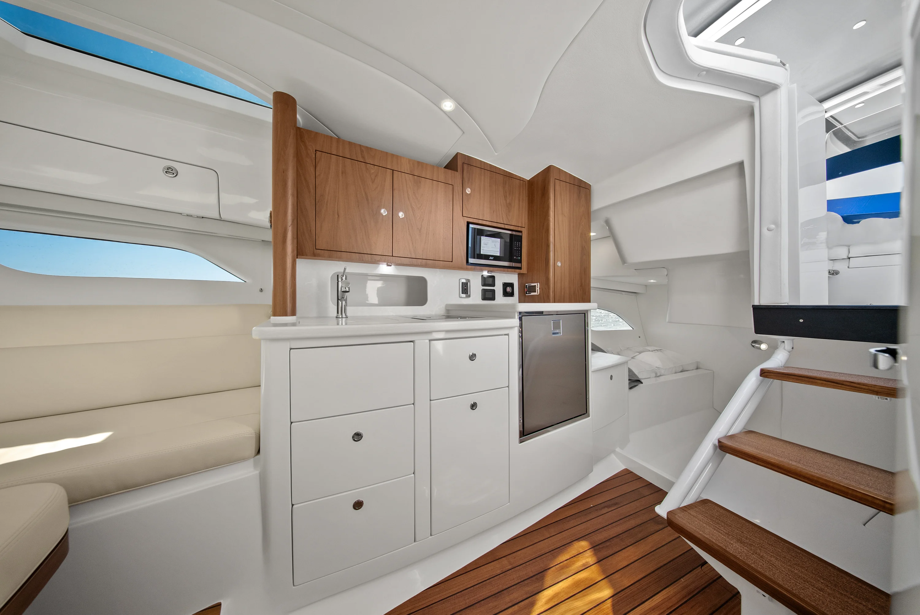 2026 Intrepid 41 Valor Image Thumbnail #36