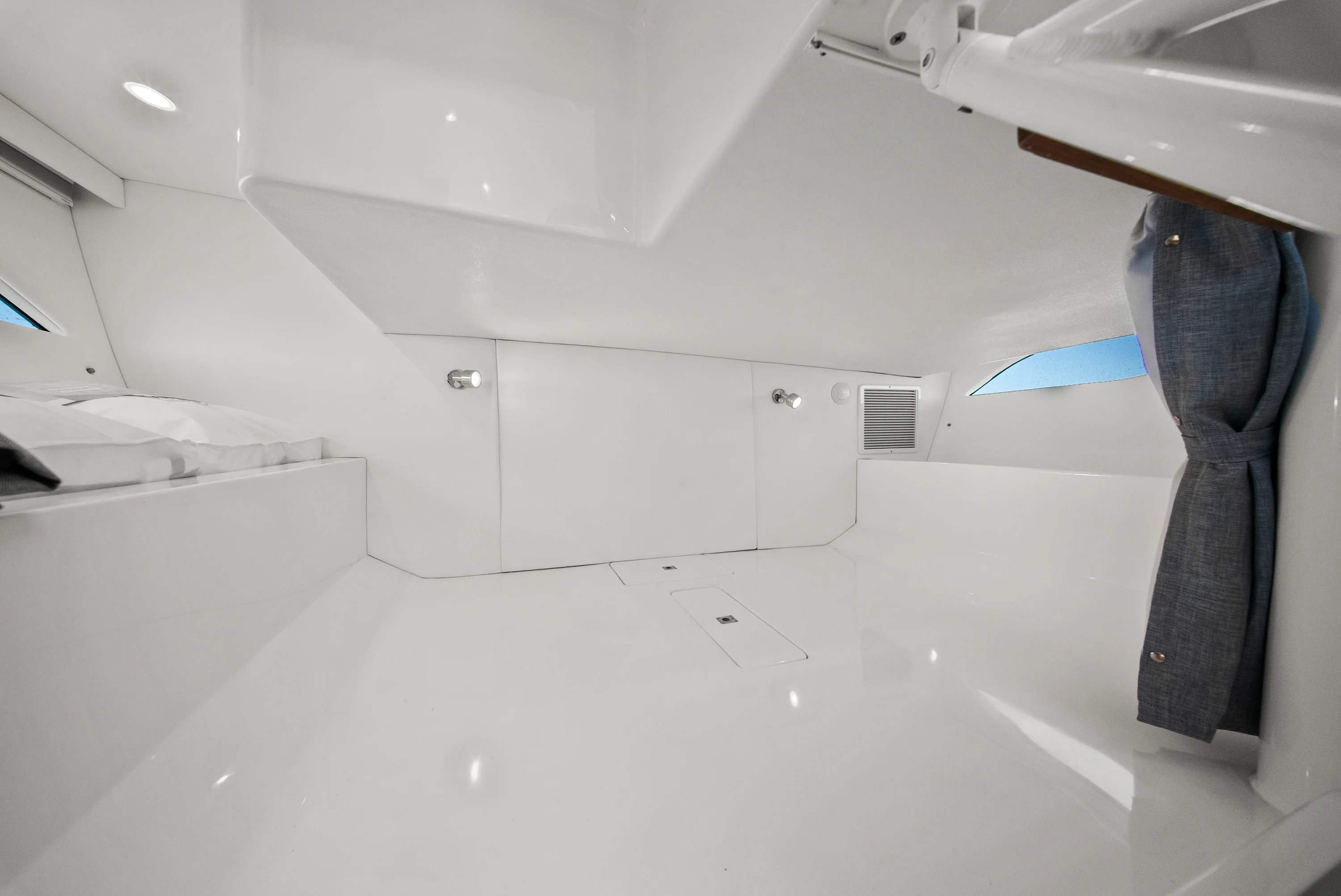 2026 Intrepid 41 Valor Image Thumbnail #38