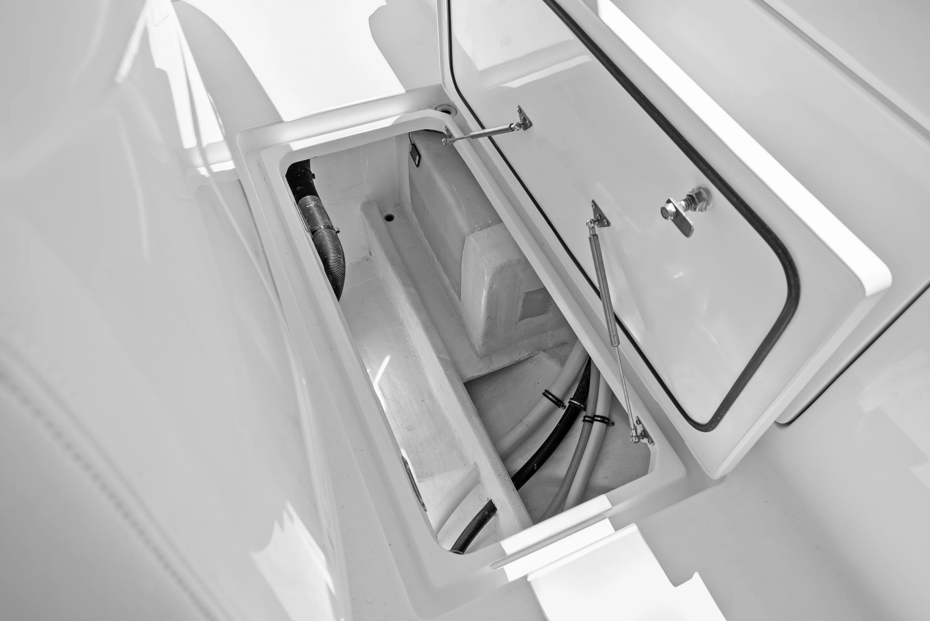 2026 Intrepid 41 Valor Image Thumbnail #39