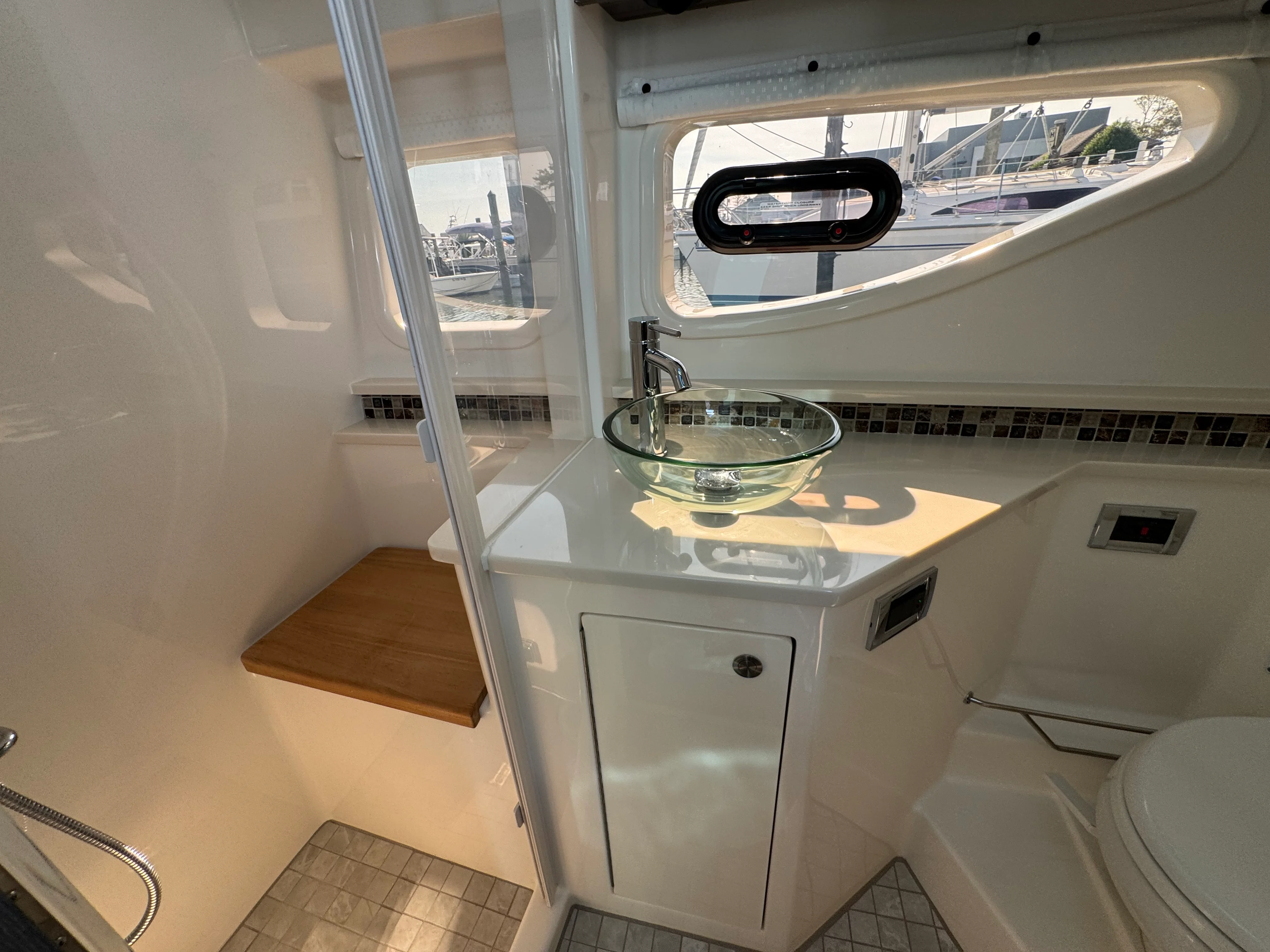 2025 Sea Ray 370 DA-OB Image Thumbnail #36
