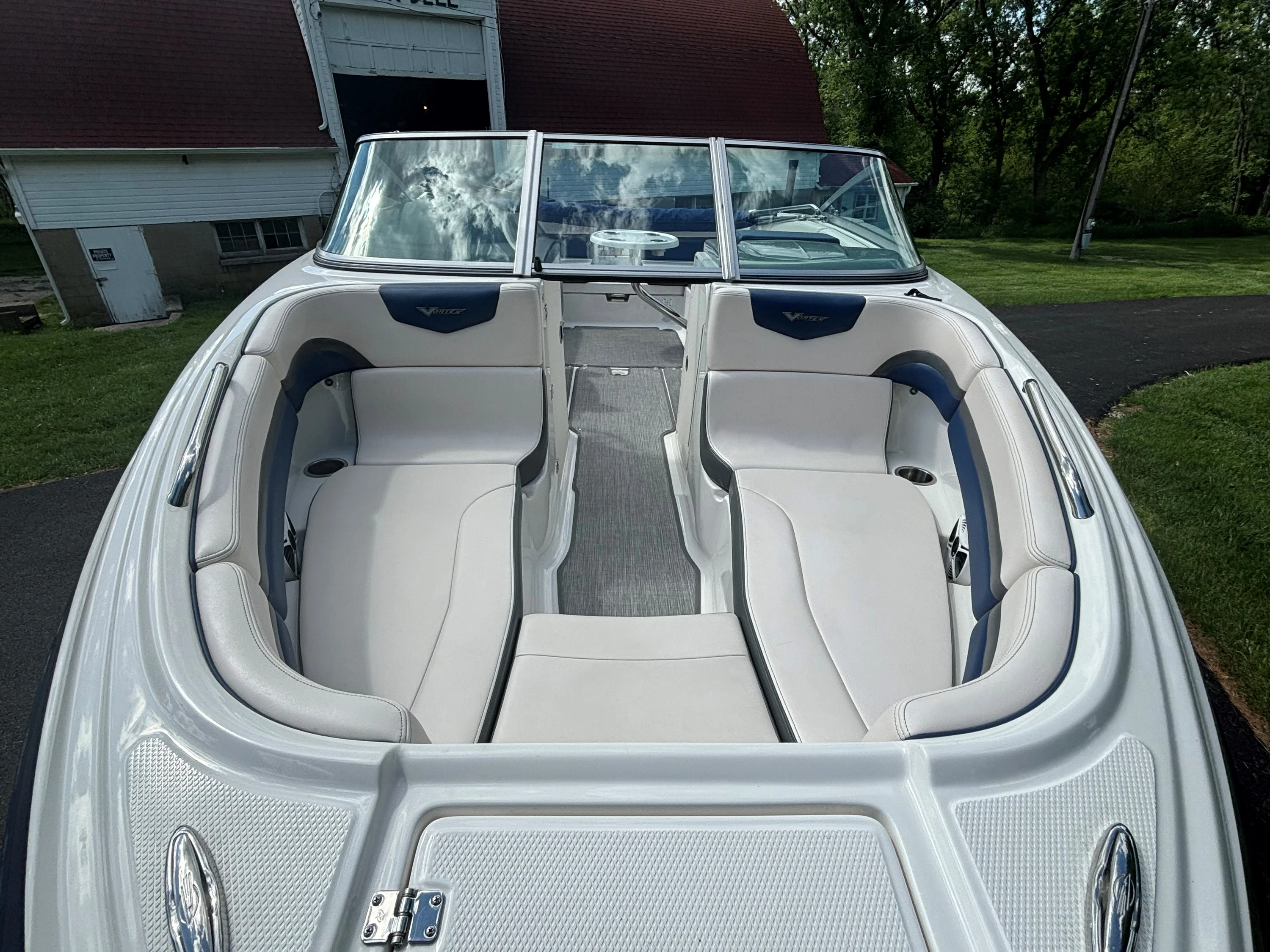 2017 Chaparral VORTEX 223 VR Image Thumbnail #6