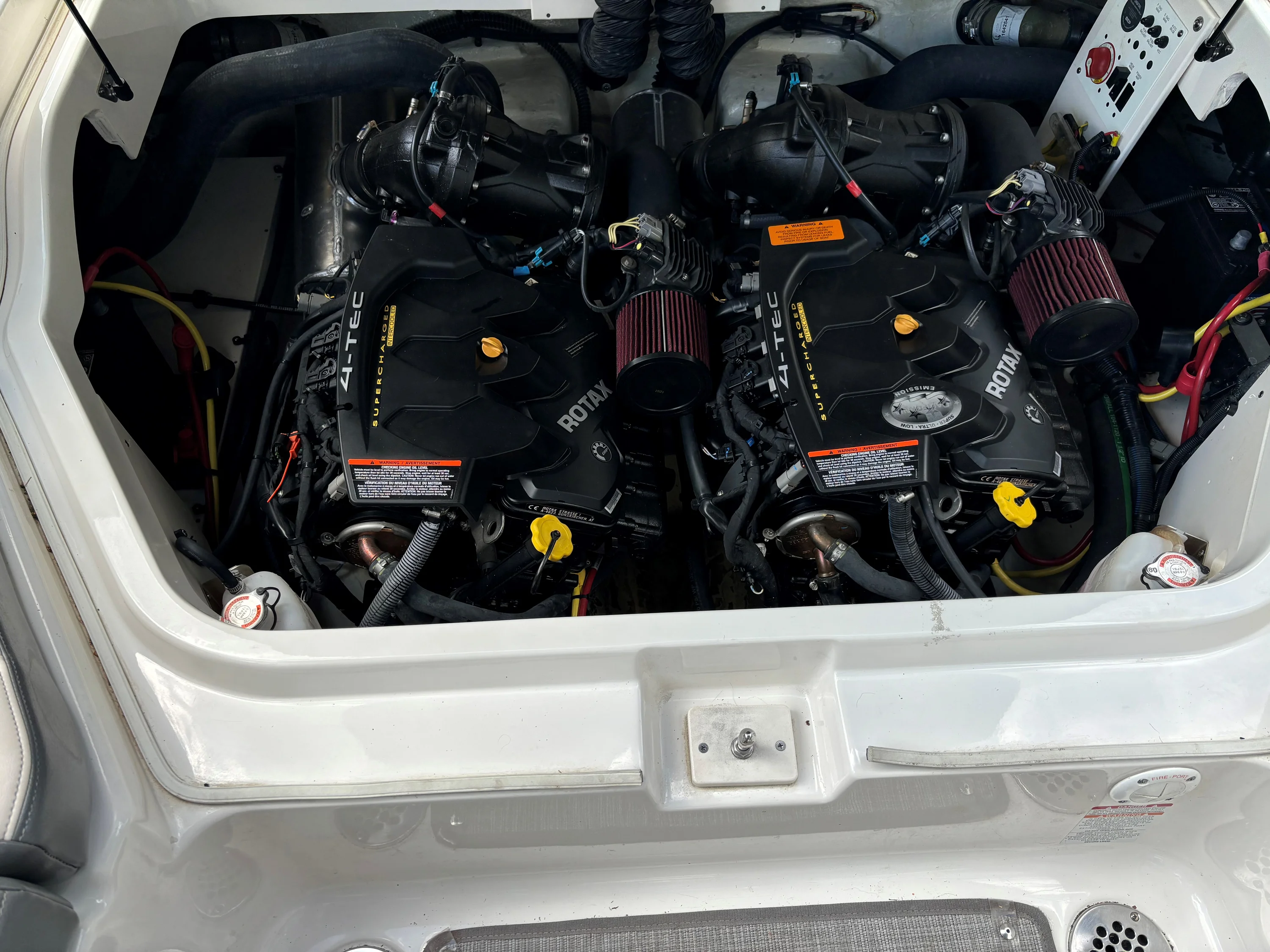 2017 Chaparral VORTEX 223 VR Image Thumbnail #2