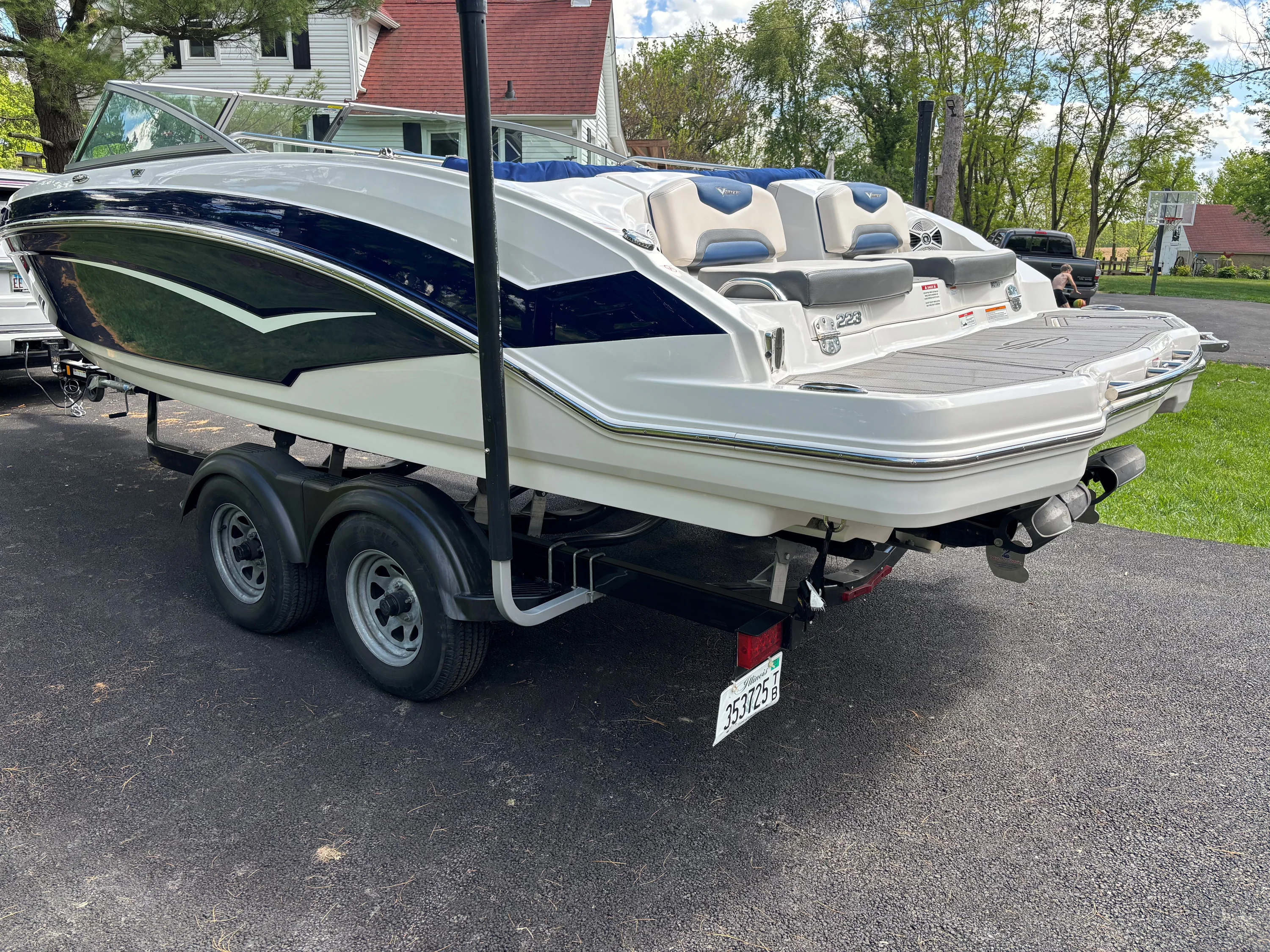 2017 Chaparral VORTEX 223 VR Image Thumbnail #10