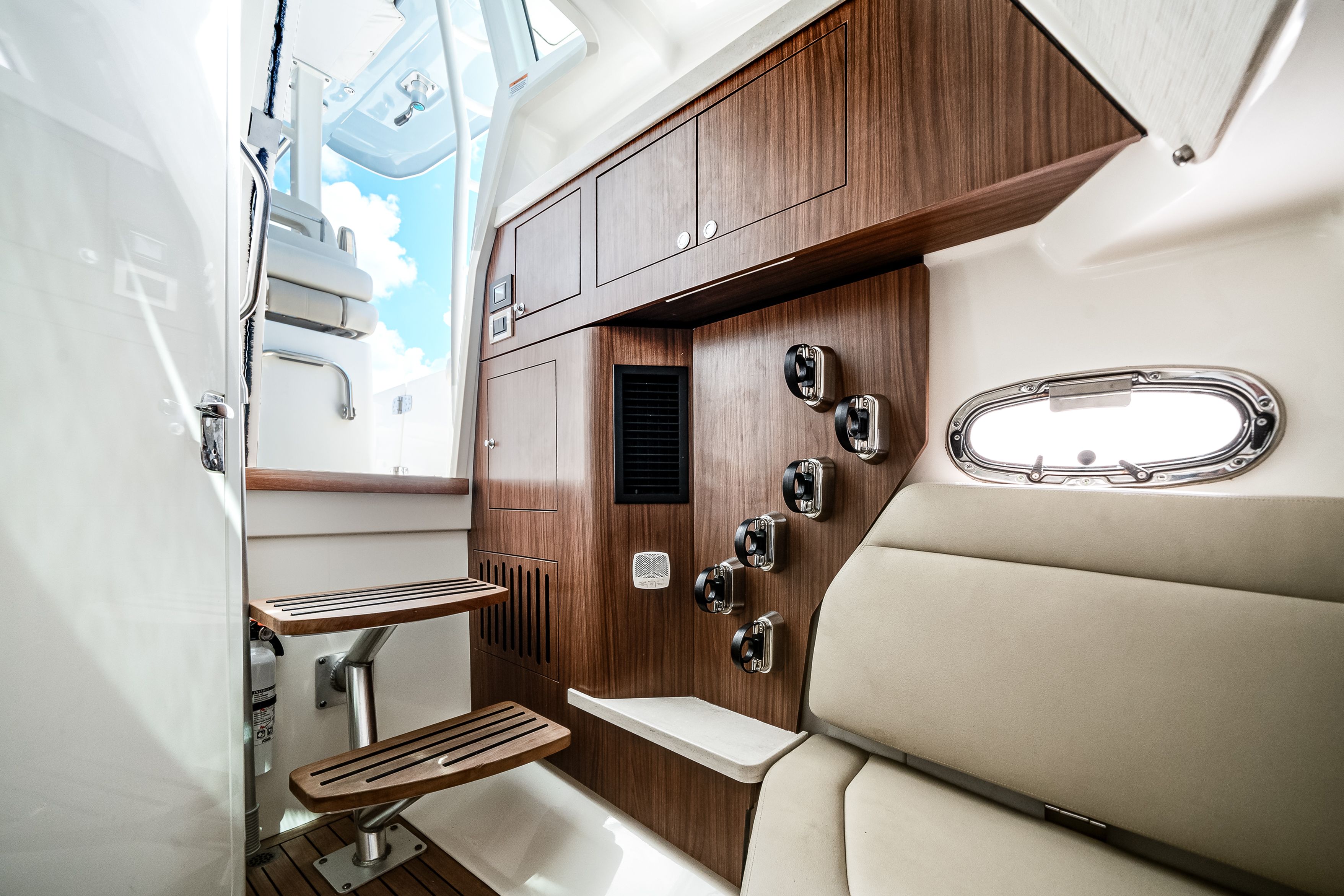 2022 Boston Whaler 380 OUTRAGE Image Thumbnail #50