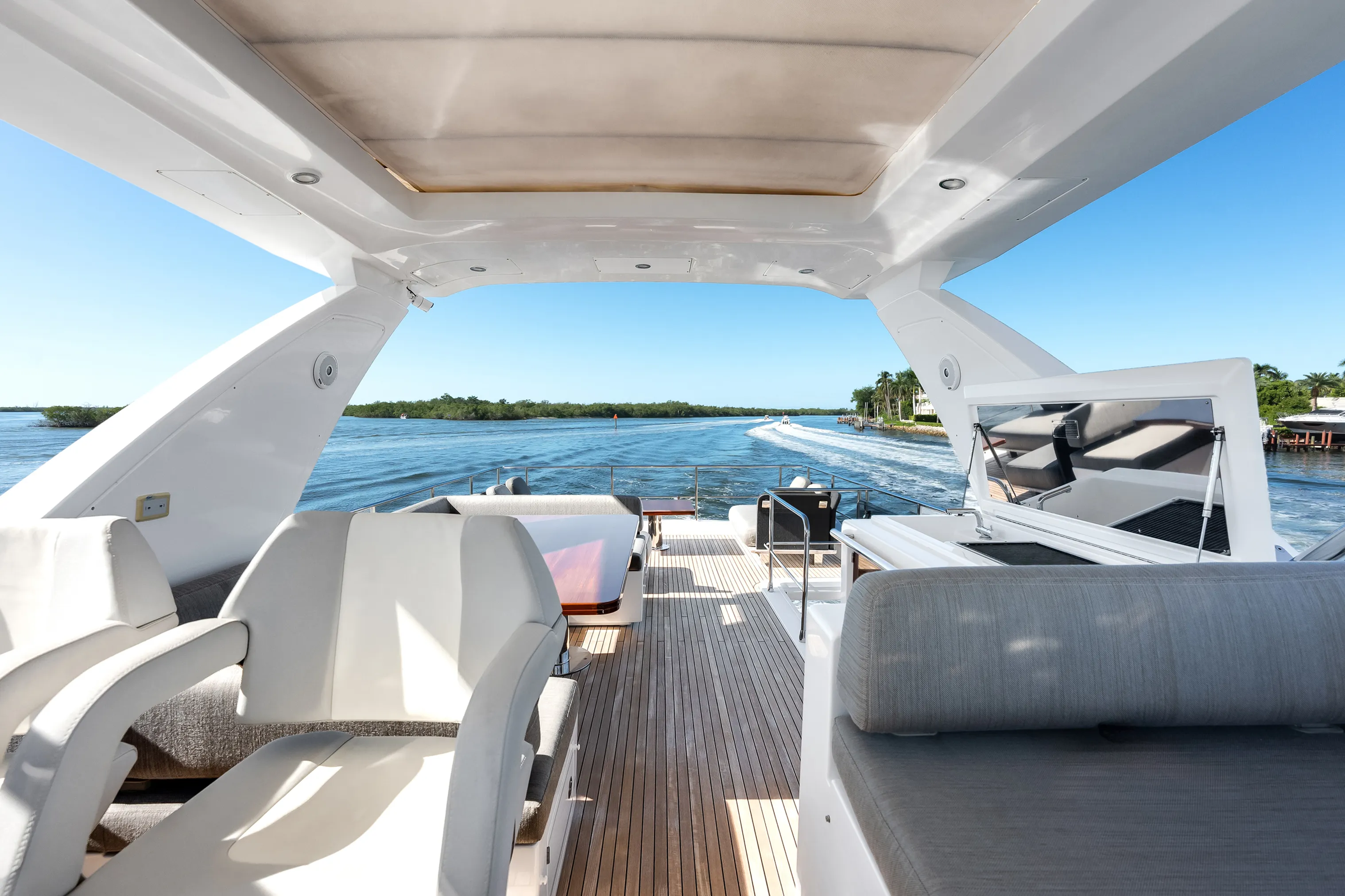 2018 Azimut 66 FLY Image Thumbnail #46
