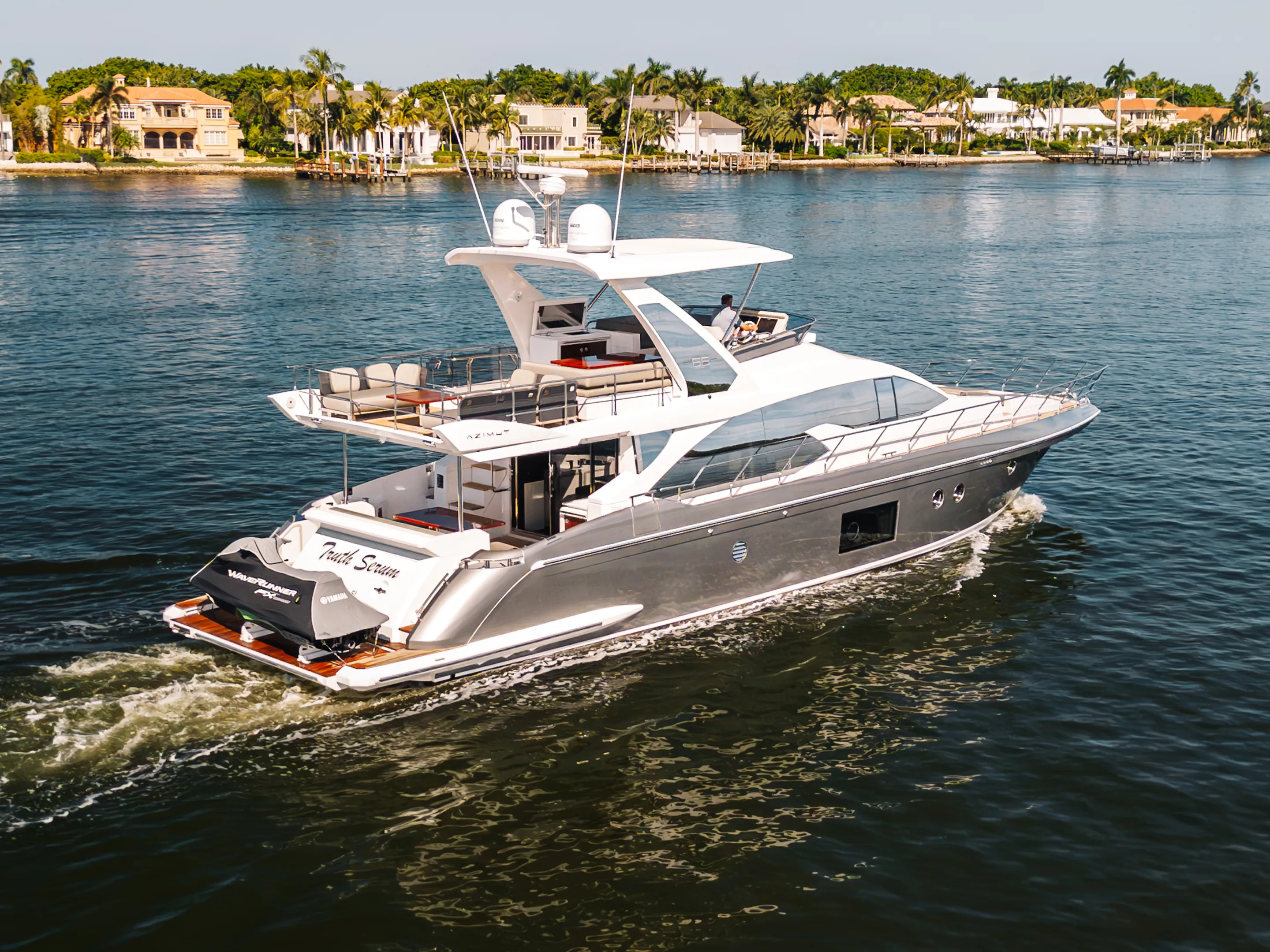 2018 Azimut 66 FLY Image Thumbnail #3