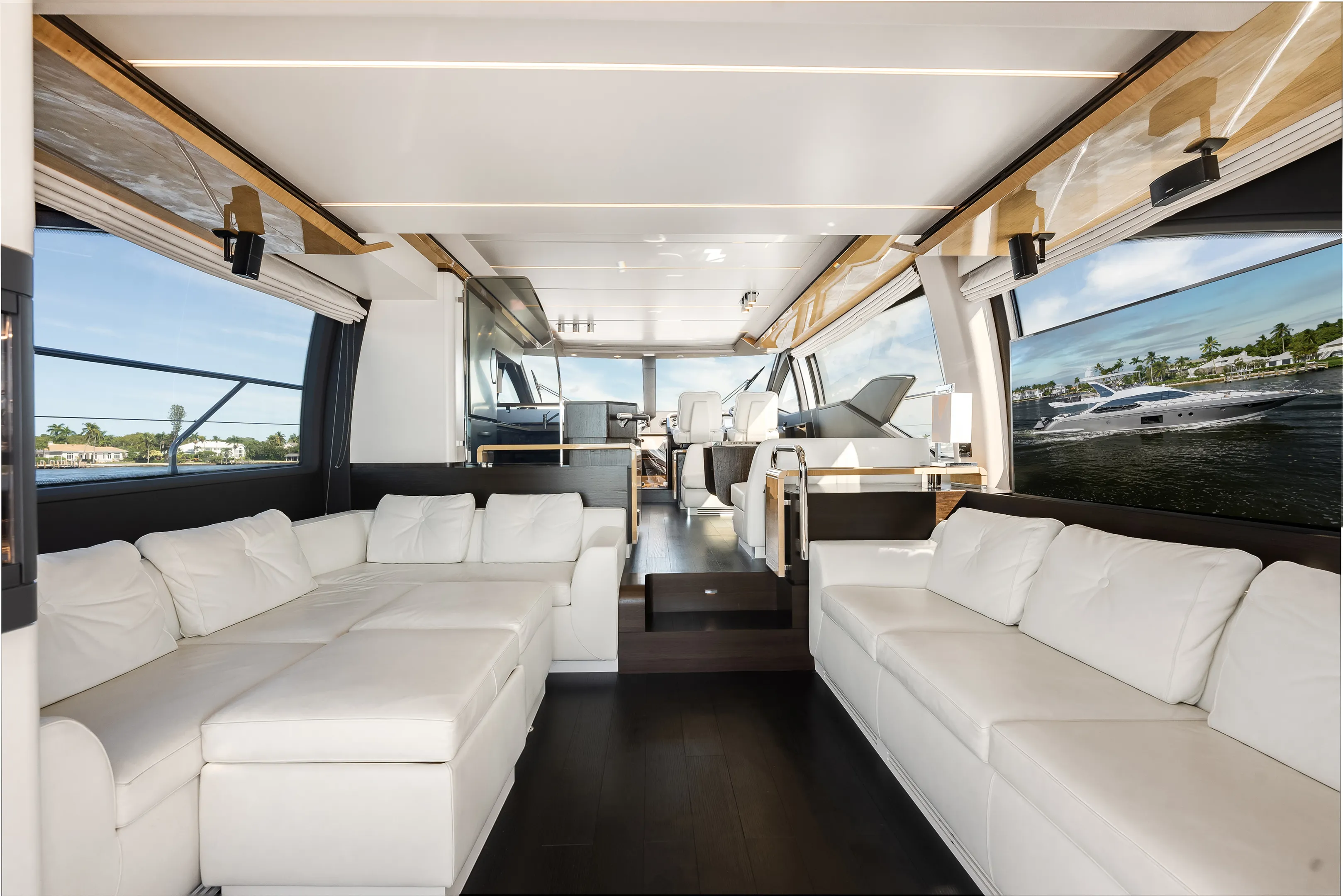 2018 Azimut 66 FLY Image Thumbnail #11