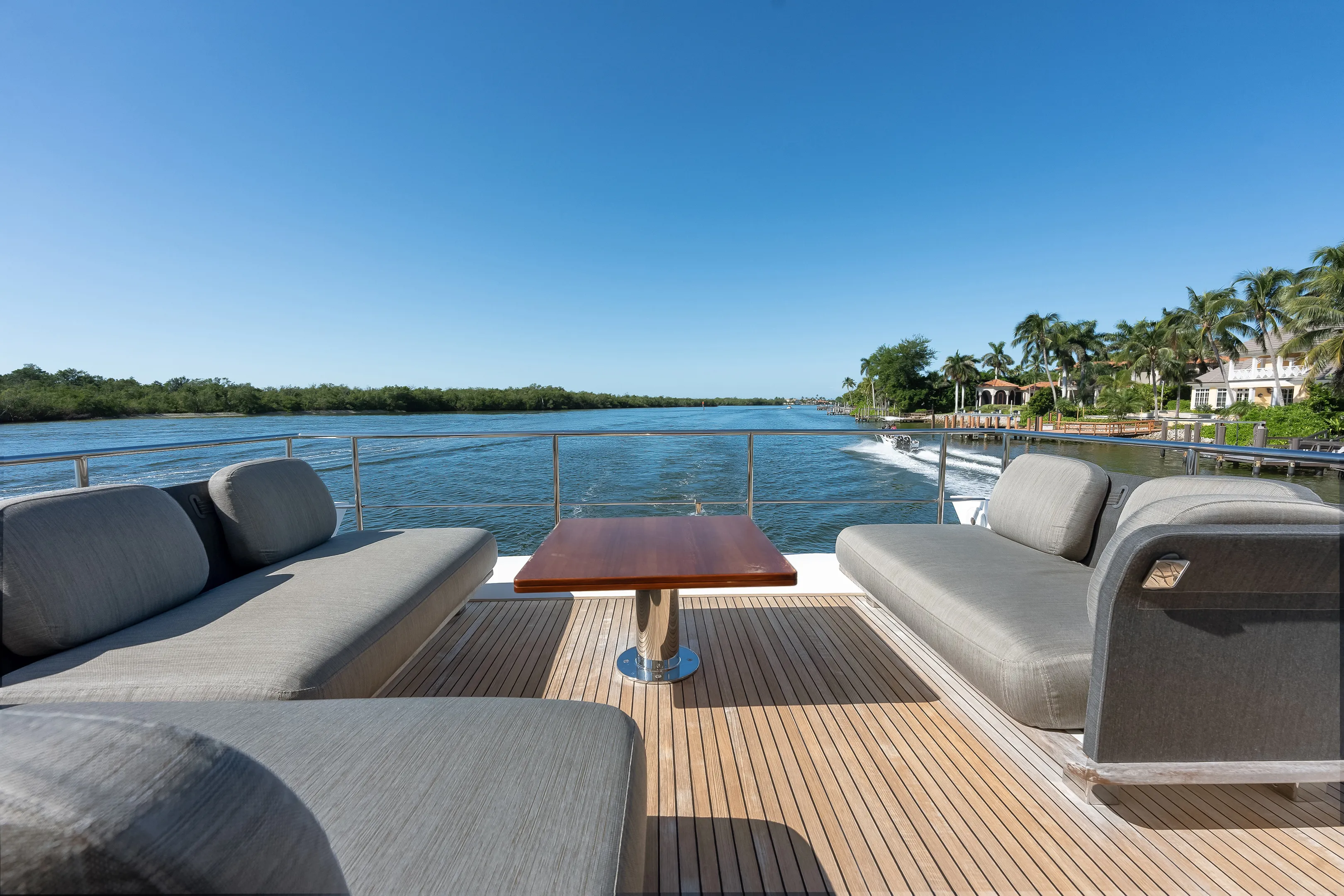 2018 Azimut 66 FLY Image Thumbnail #47