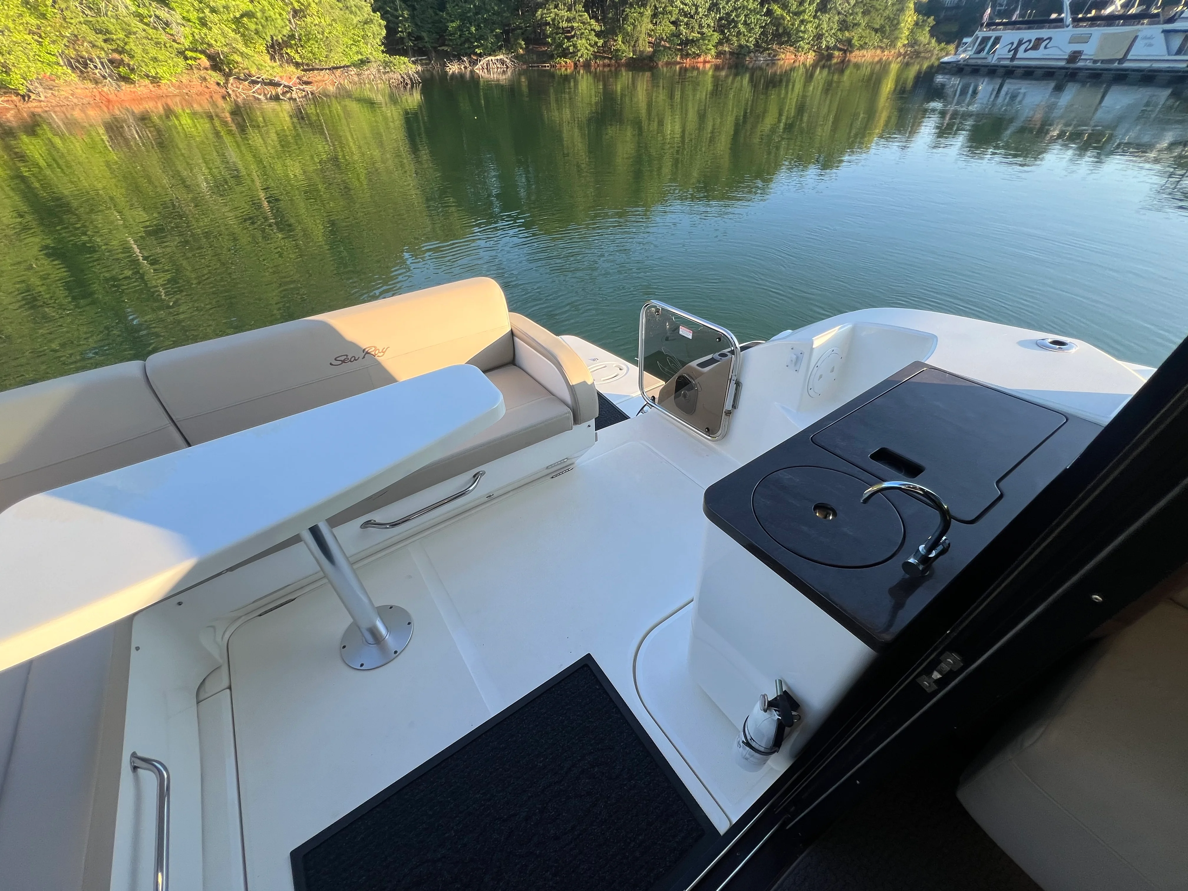 2016 Sea Ray 470 SUNDANCER Image Thumbnail #24