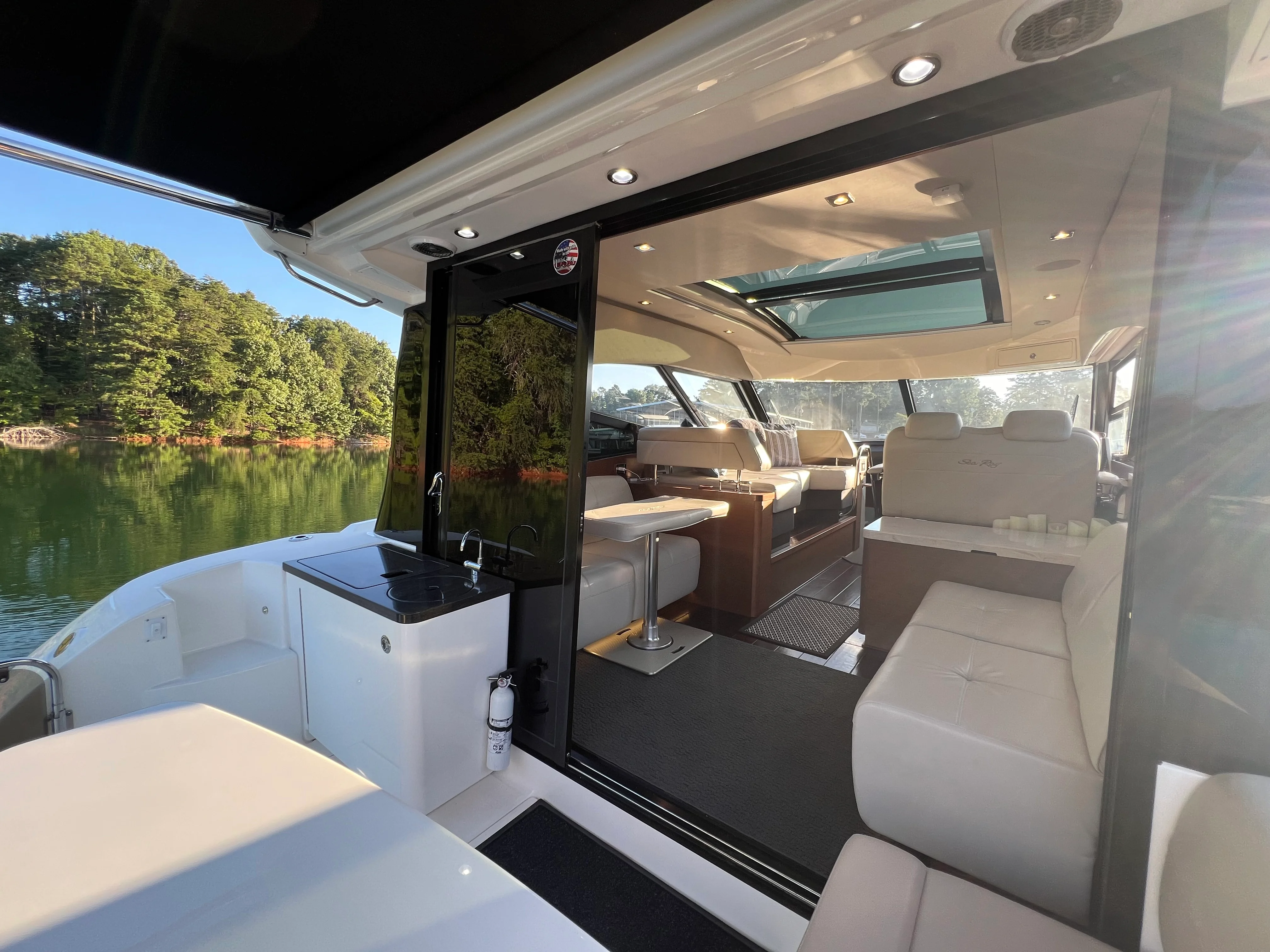 2016 Sea Ray 470 SUNDANCER Image Thumbnail #33