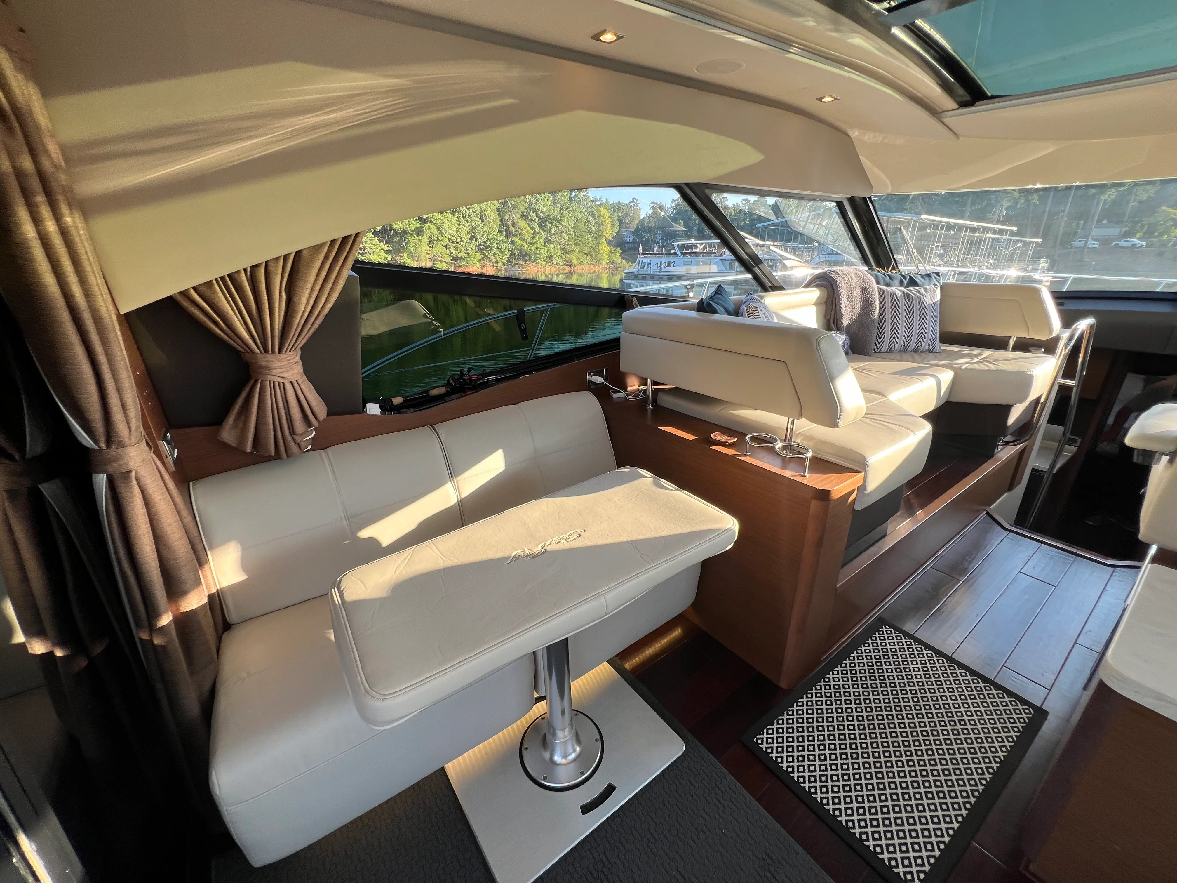 2016 Sea Ray 470 SUNDANCER Image Thumbnail #39