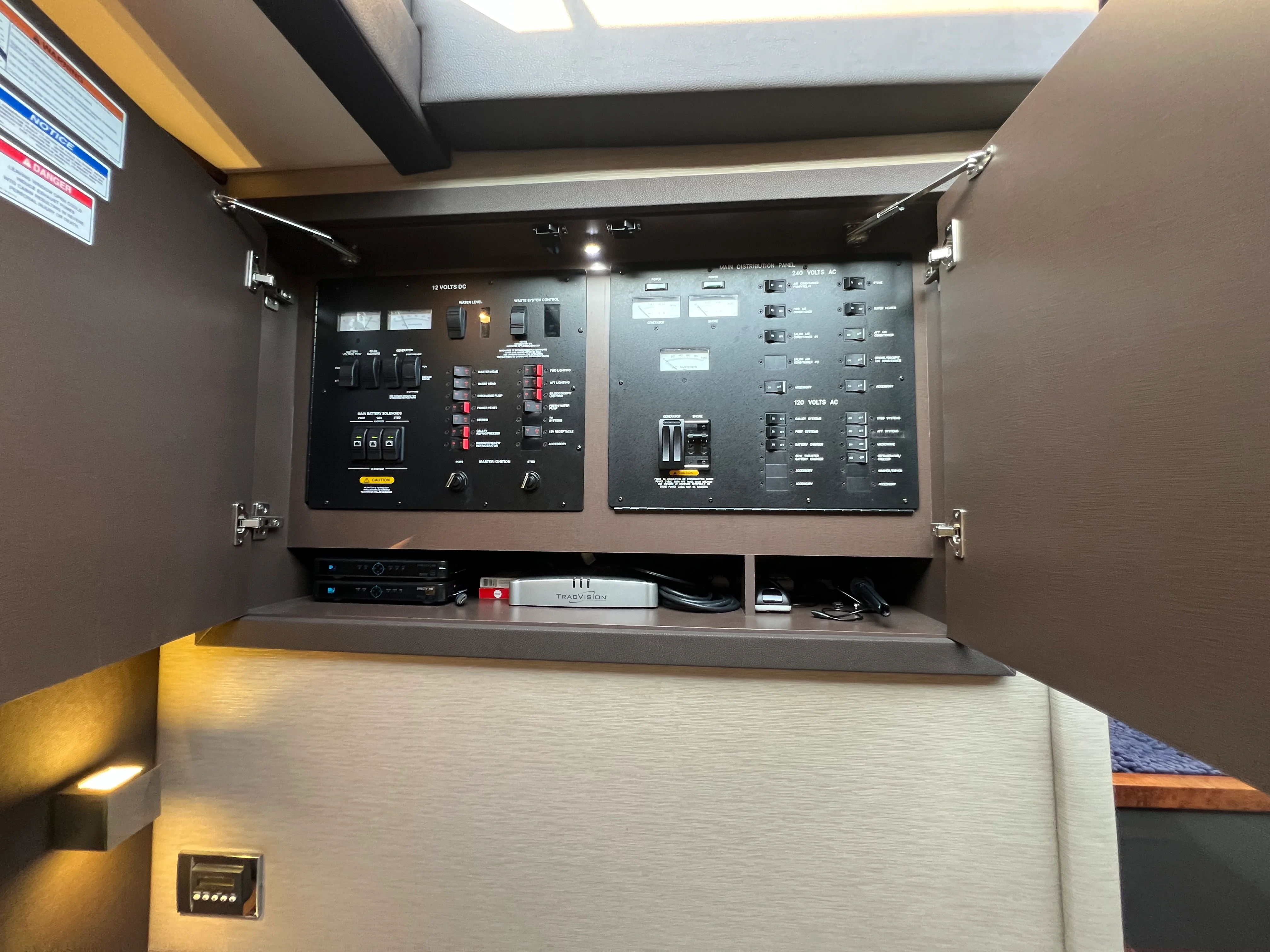 2016 Sea Ray 470 SUNDANCER Image Thumbnail #67